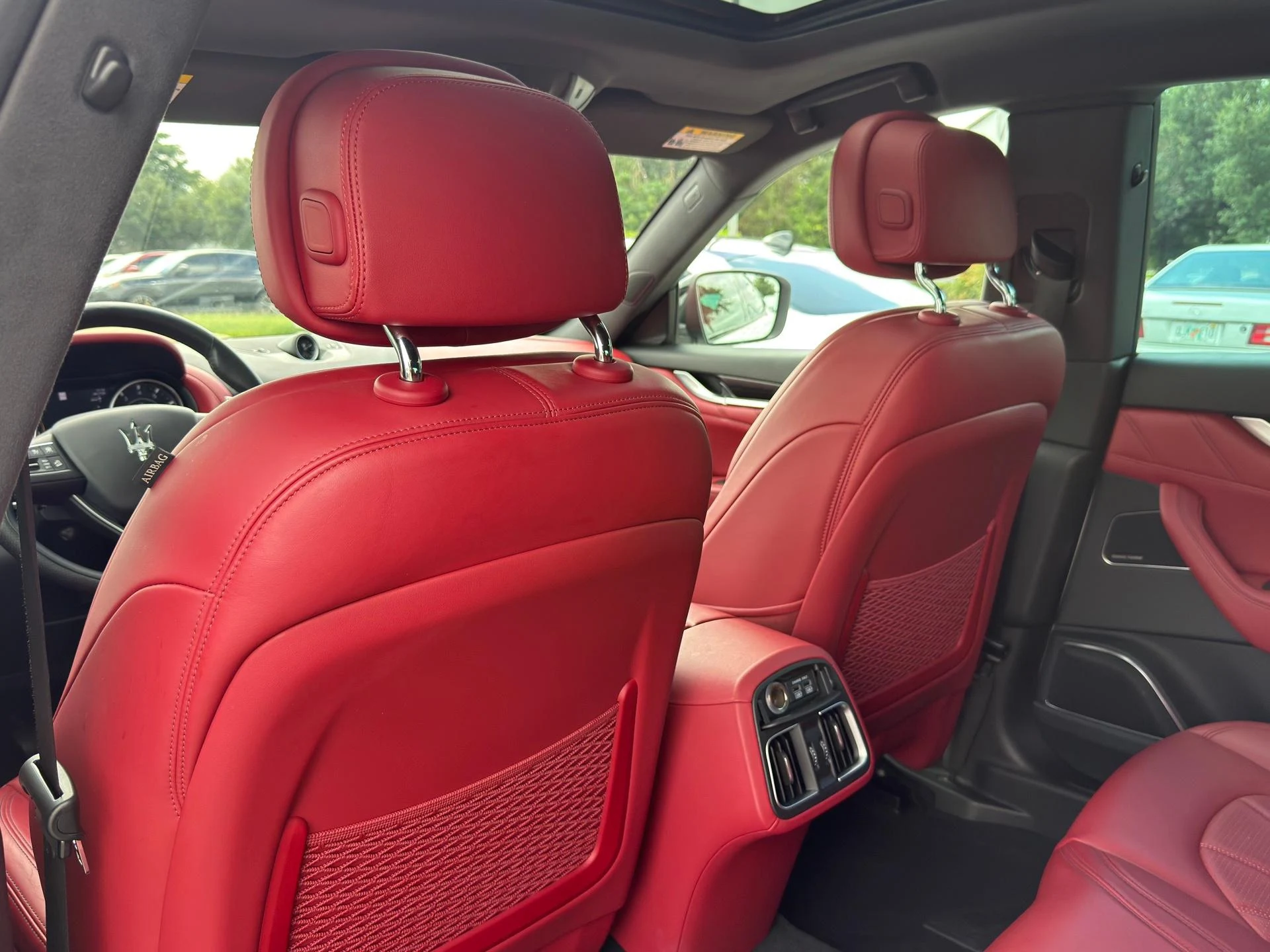 mph029_3112912527_528854531_6a32e4052a6b47da9e8377d7_fe5d2f2949