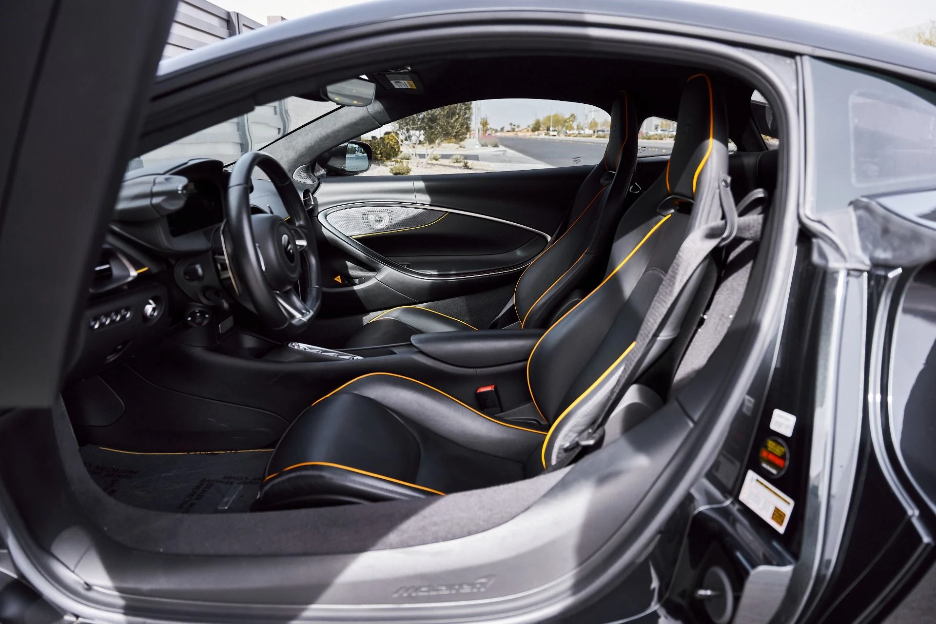 mph029_3113393286_Used_2023_Mc_Laren_Artura_1770833715_ddbfeb07a1