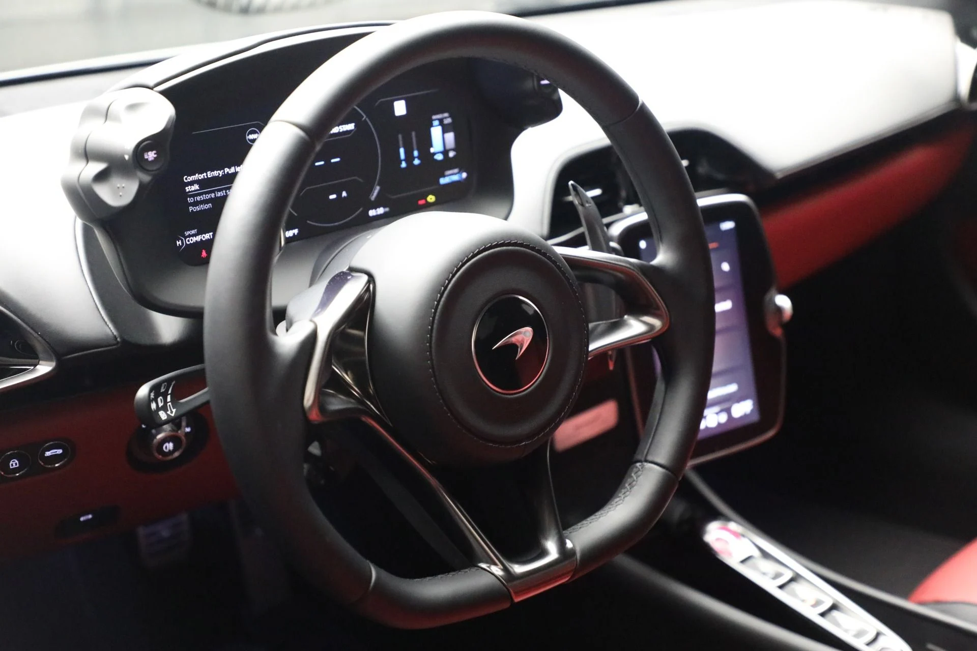 mph029_3117840987_Used_2023_Mc_Laren_Artura_Tech_Lux_5abc023967