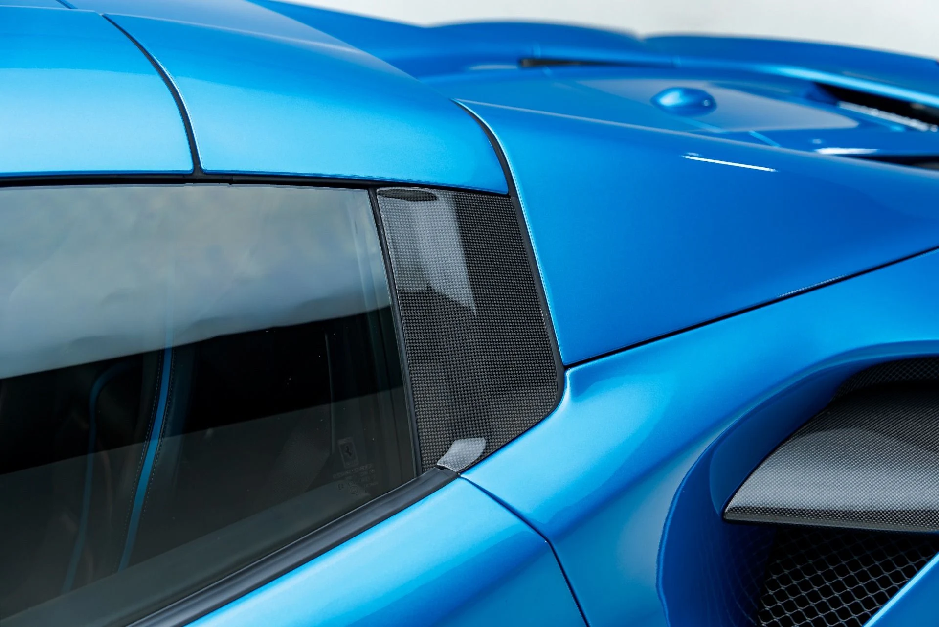 mph029_3117907987_Used_2019_Ferrari_488_Spider_1790895996_acc83661ed