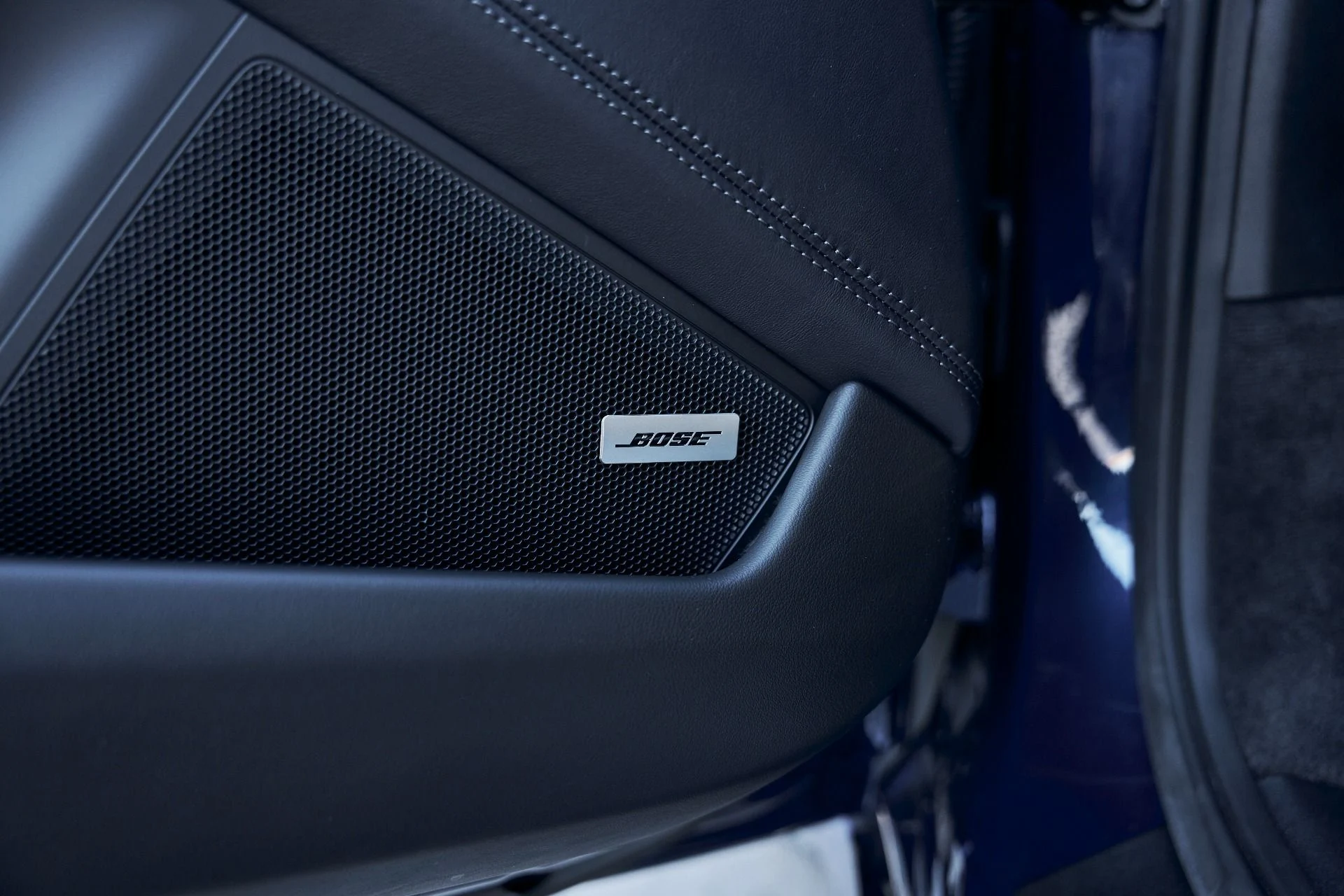 mph029_3120002708_Used_2024_Porsche_911_Turbo_1770087204_5fa32a8f05