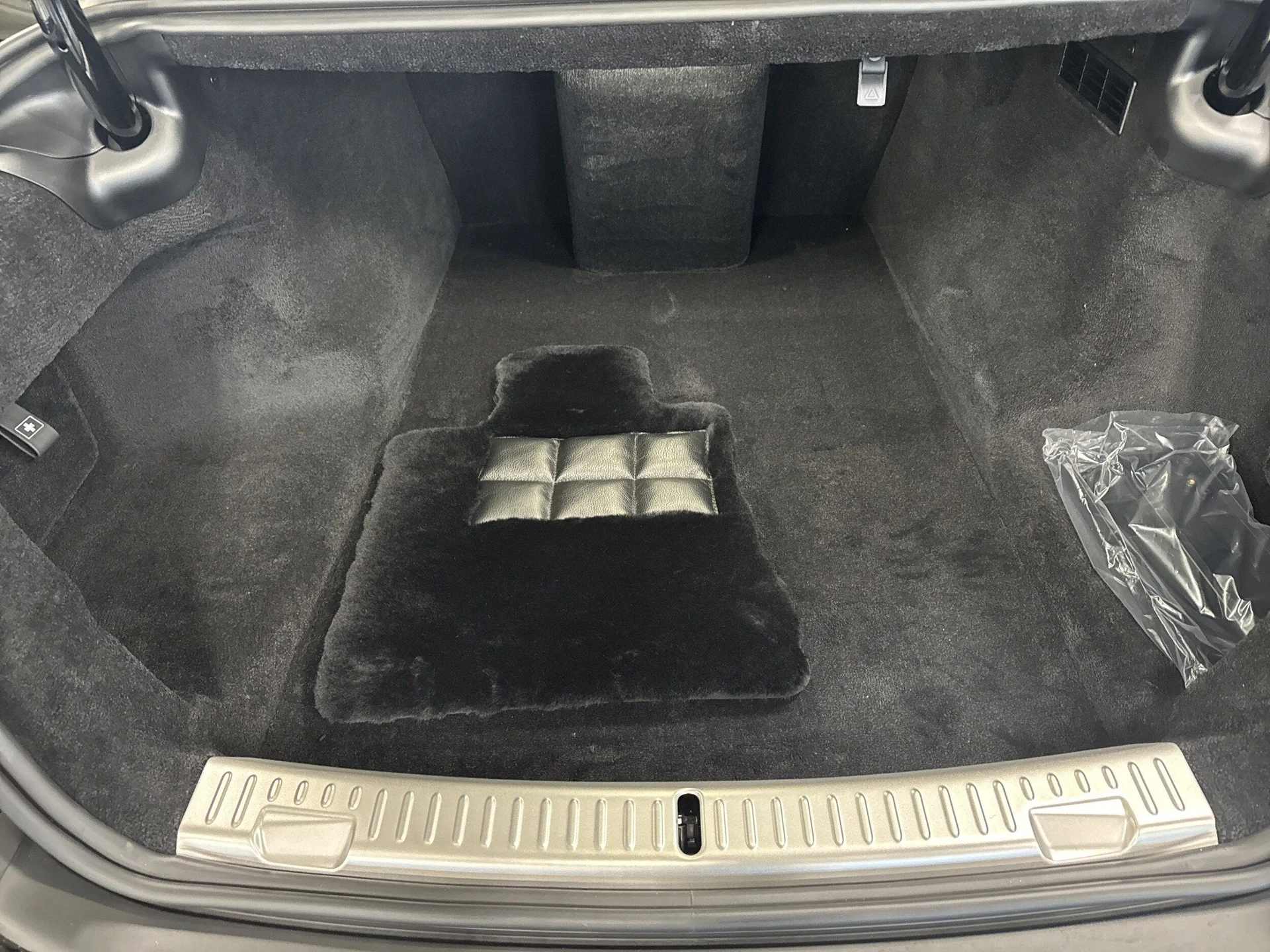 mph029_3128843600_0b9307fe1a07efd5b204597c749f3dd9x_dcc1a370fd