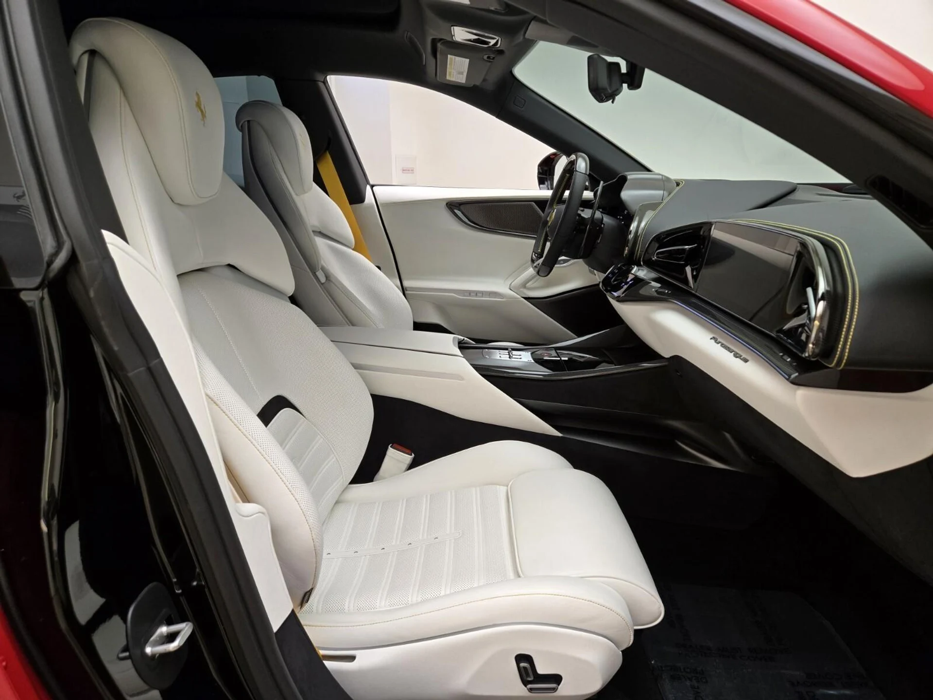 mph029_3145366367_Used_2025_Ferrari_Purosangue_1768891638_82bf106c0c