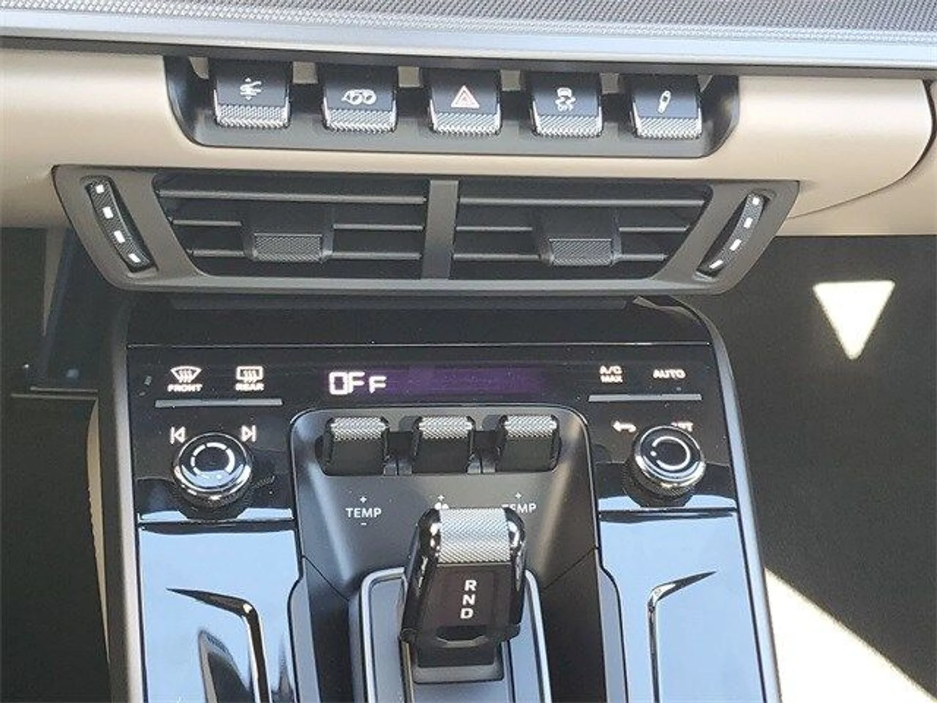 mph029_3150838141_b7af33958f9df716c83ab3b00af00516x_86fadd7333