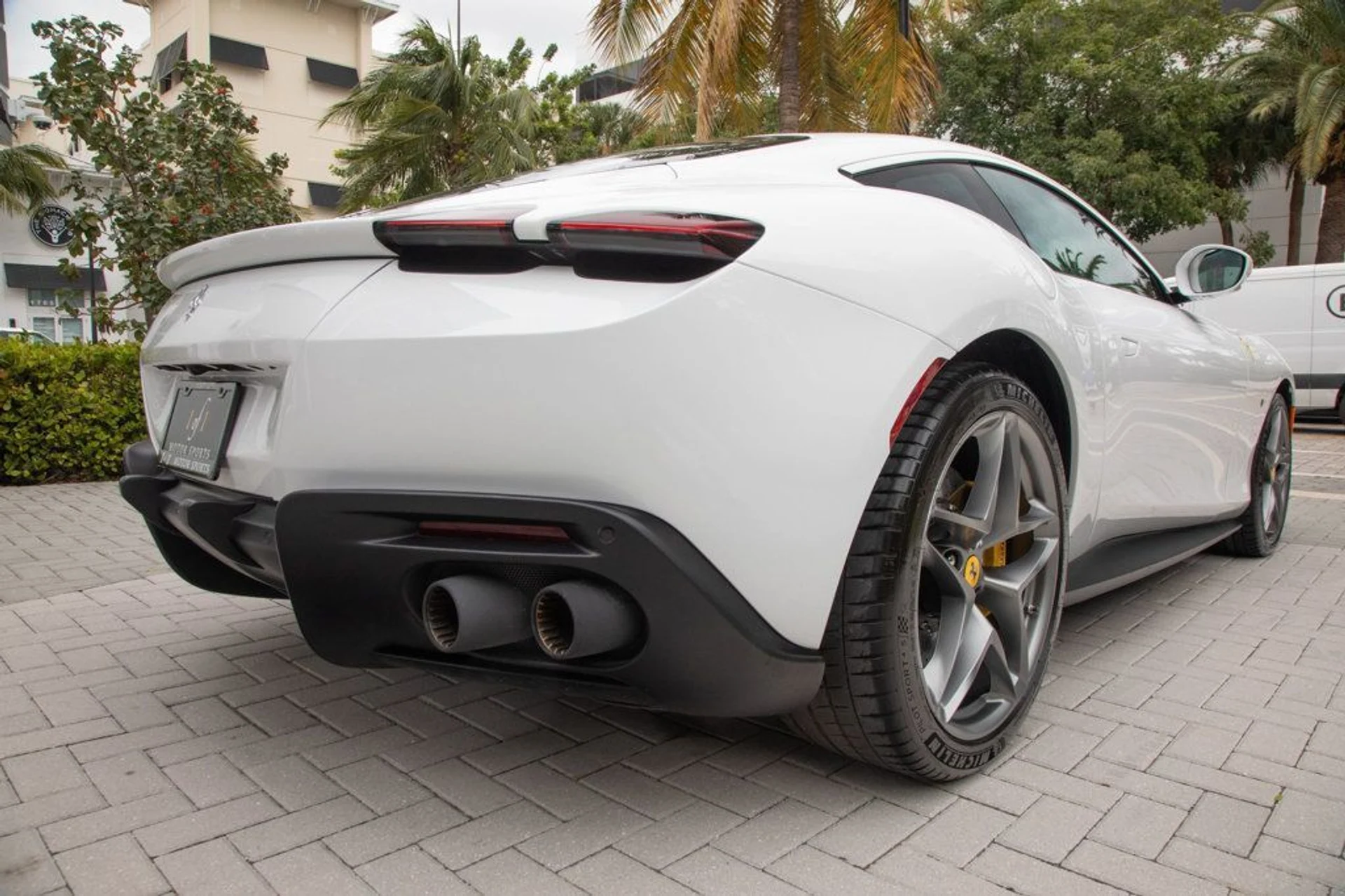 mph029_3155735538_22713606_30_1024_b64dafdf7d