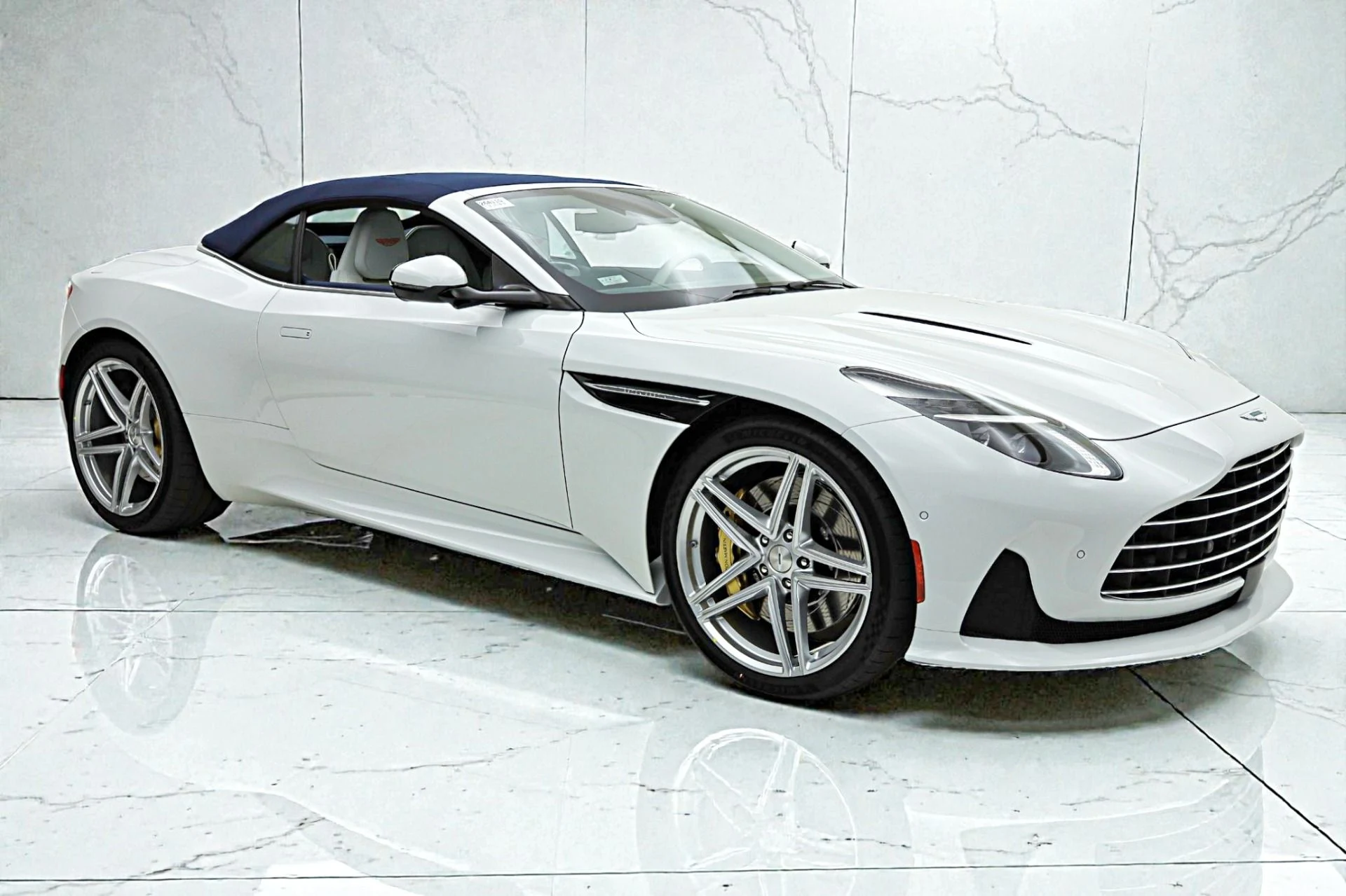 mph029_3175007356_New_2026_Aston_Martin_DB_12_Volante_440ee27c56