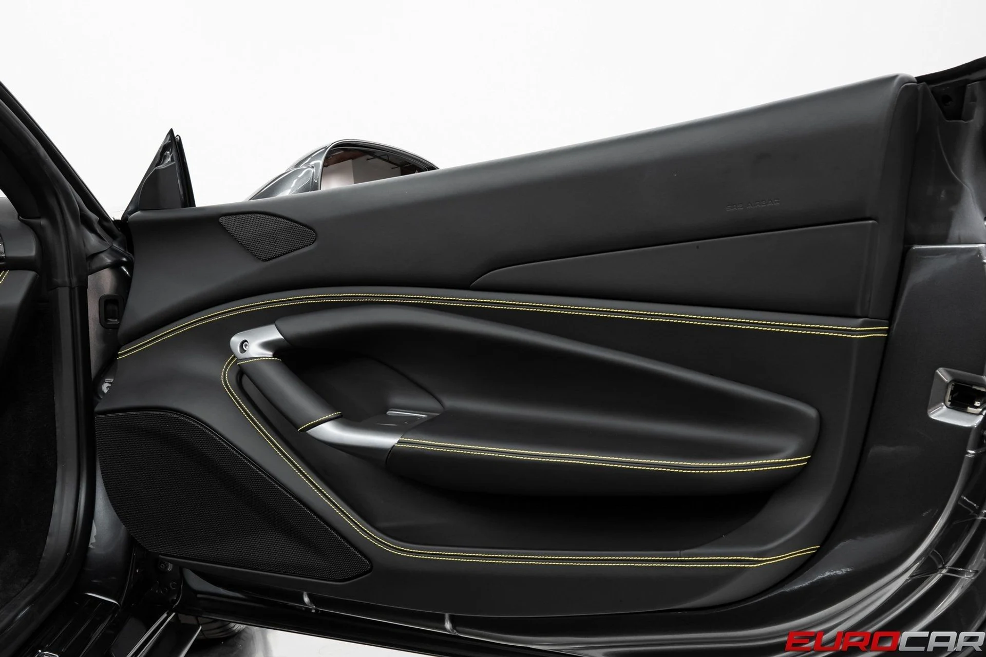 mph029_3175977869_image_30_56c096544f