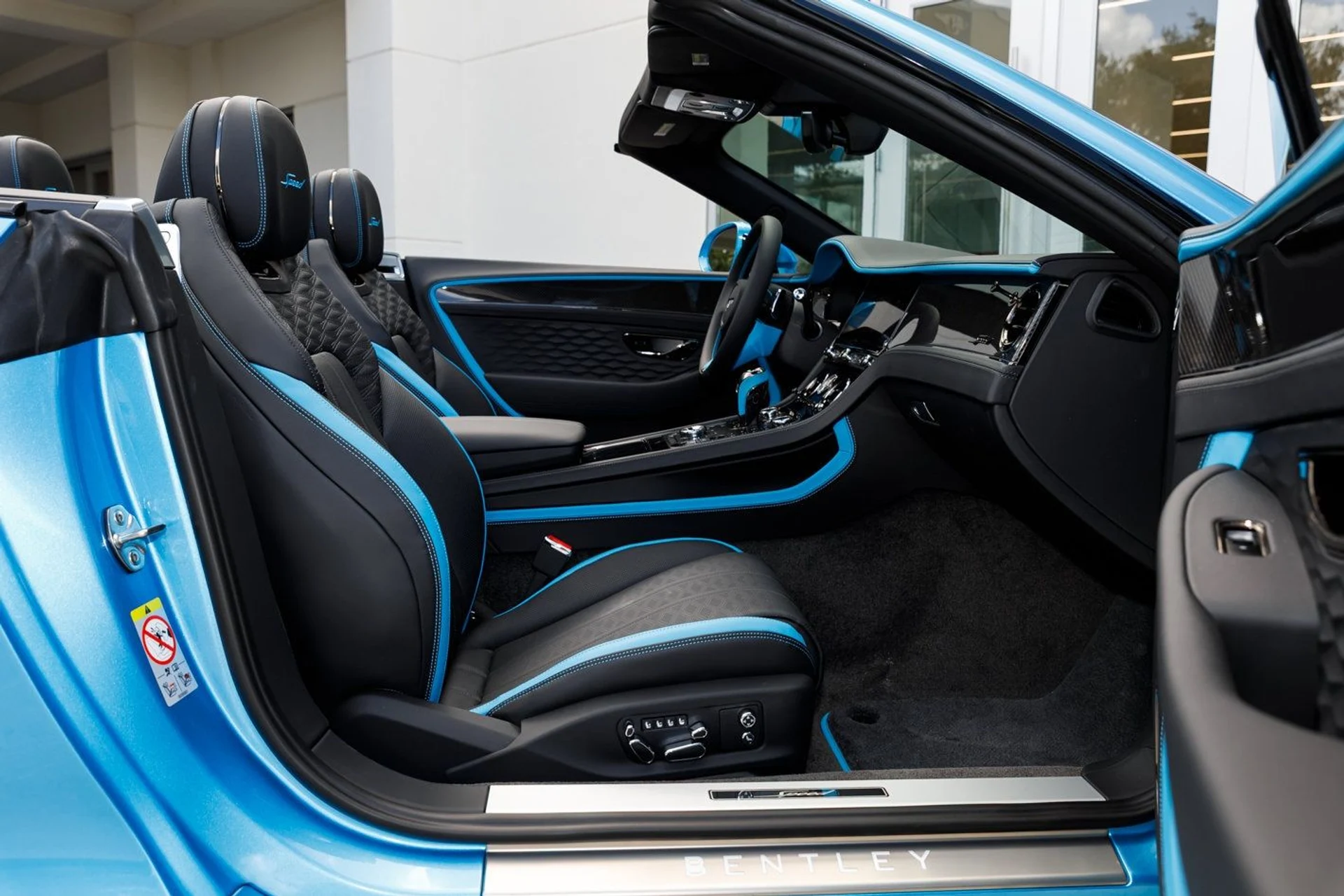 mph029_3188679356_2f4f3fa64c030a121a0d6d2199e31f6dx_c311cce086