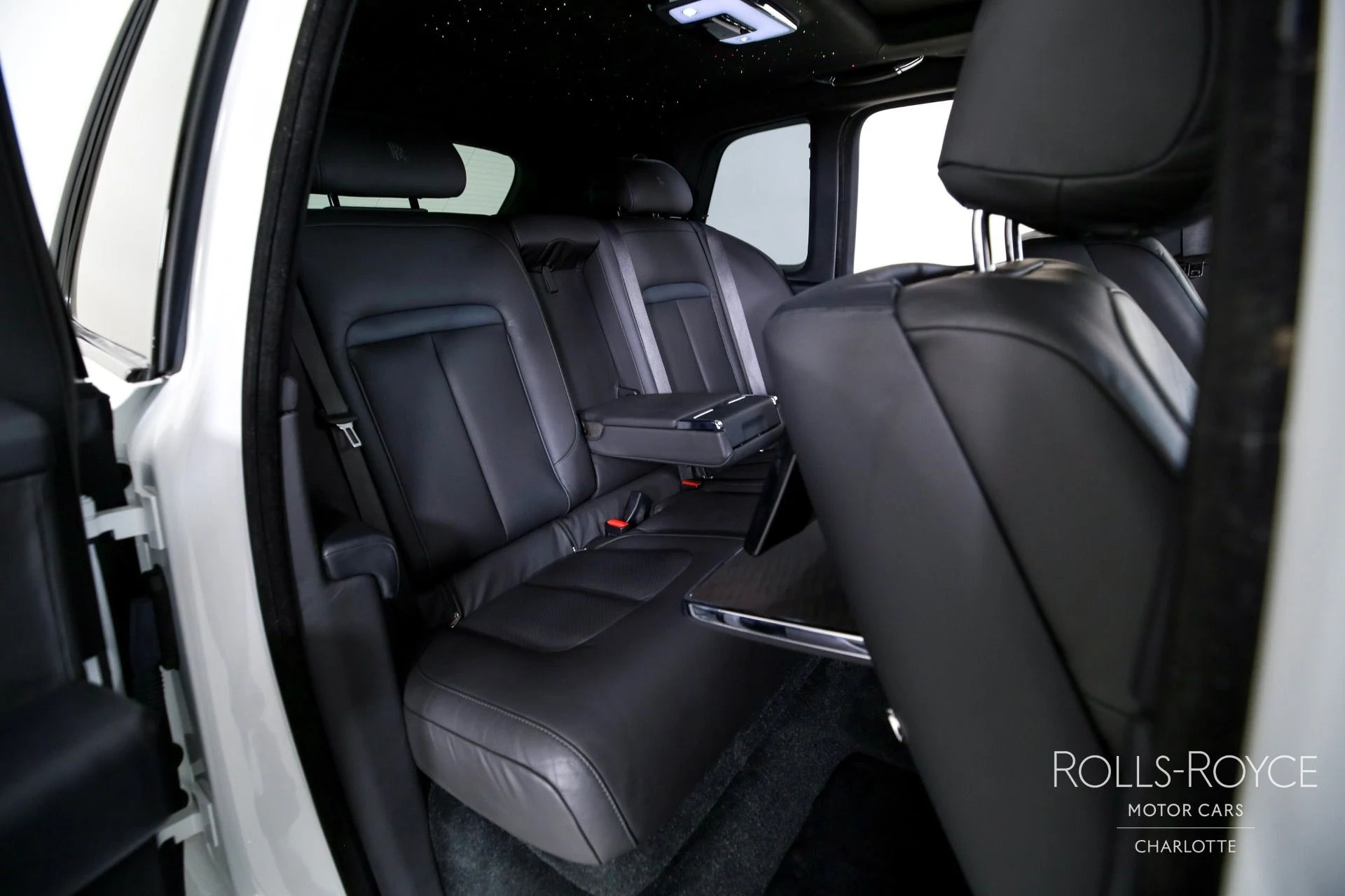 mph029_3189295028_Used_2019_Rolls_Royce_Cullinan_1753469692_b19071d6c4
