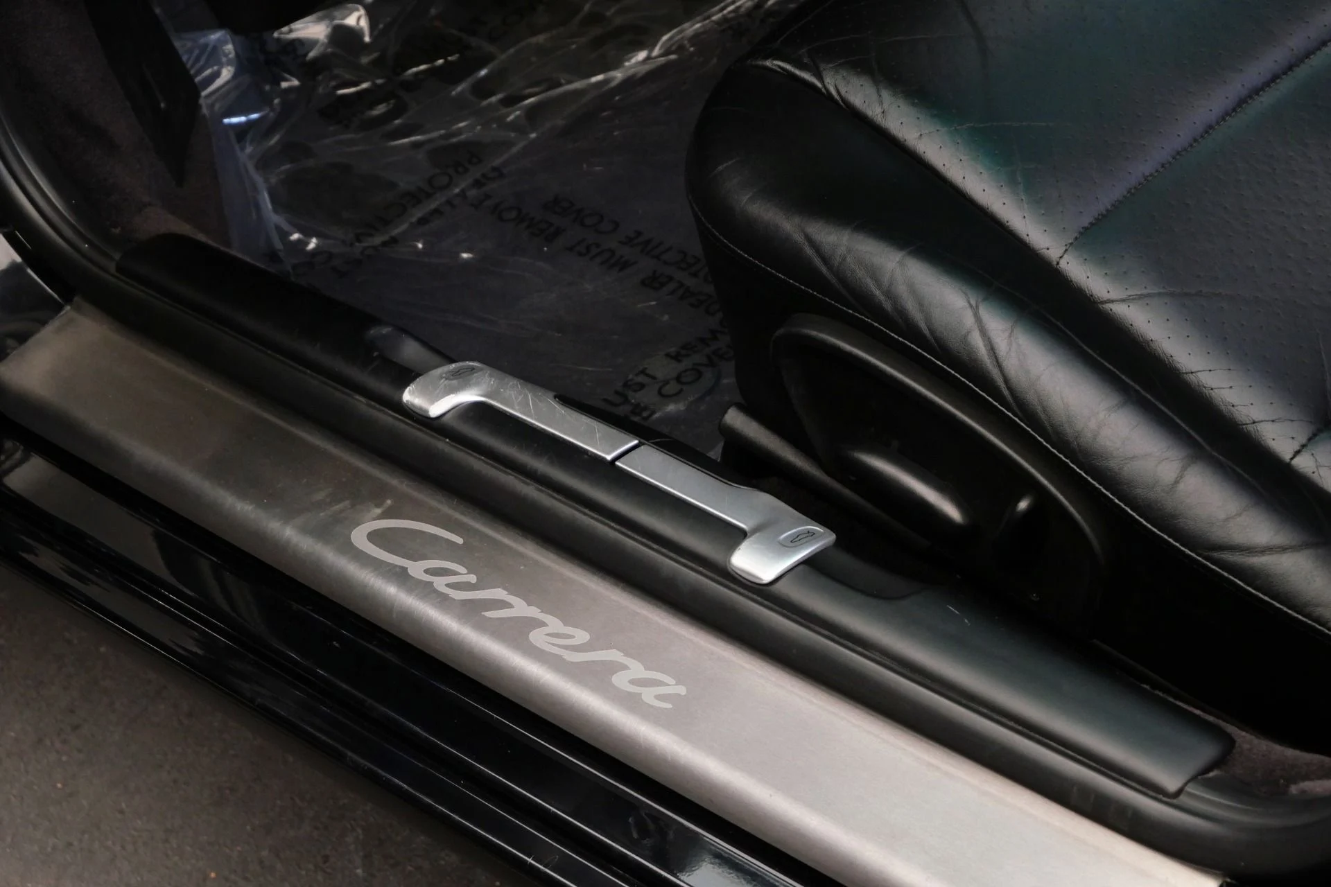 mph029_3211566565_Used_2000_Porsche_911_Carrera_Cabriolet_6_Speed_Manual_Sport_Classic_Wheels_Well_Optioned_1764950738_5fd380467f