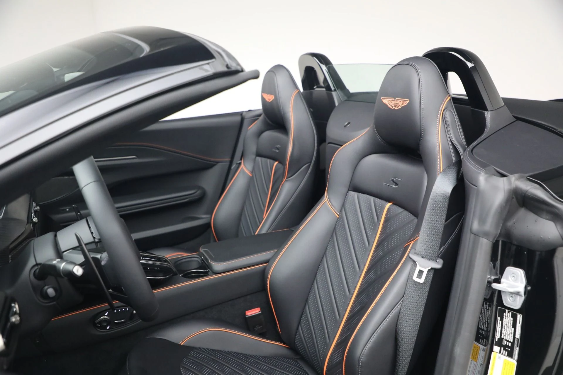 mph029_321578249_New_2026_Aston_Martin_Vantage_S_Roadster_1790281816_df346dee23