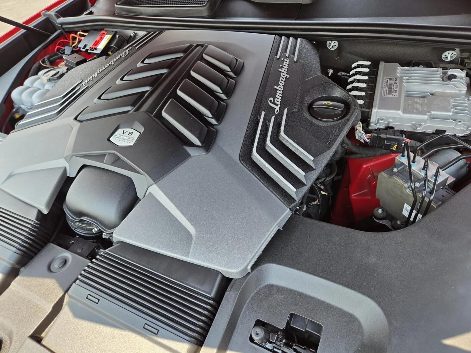 mph029_3224758214_Used_2020_Lamborghini_Urus_1754463408_47dd21729f