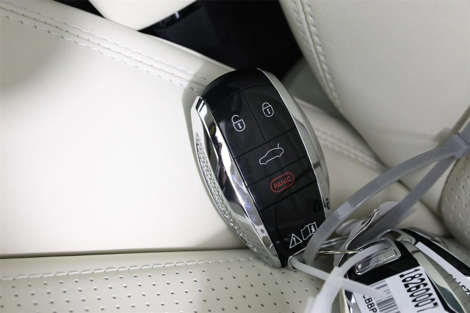 mph029_3233752435_a6fa515deda1158260f4087355953bdf_6a529b9434