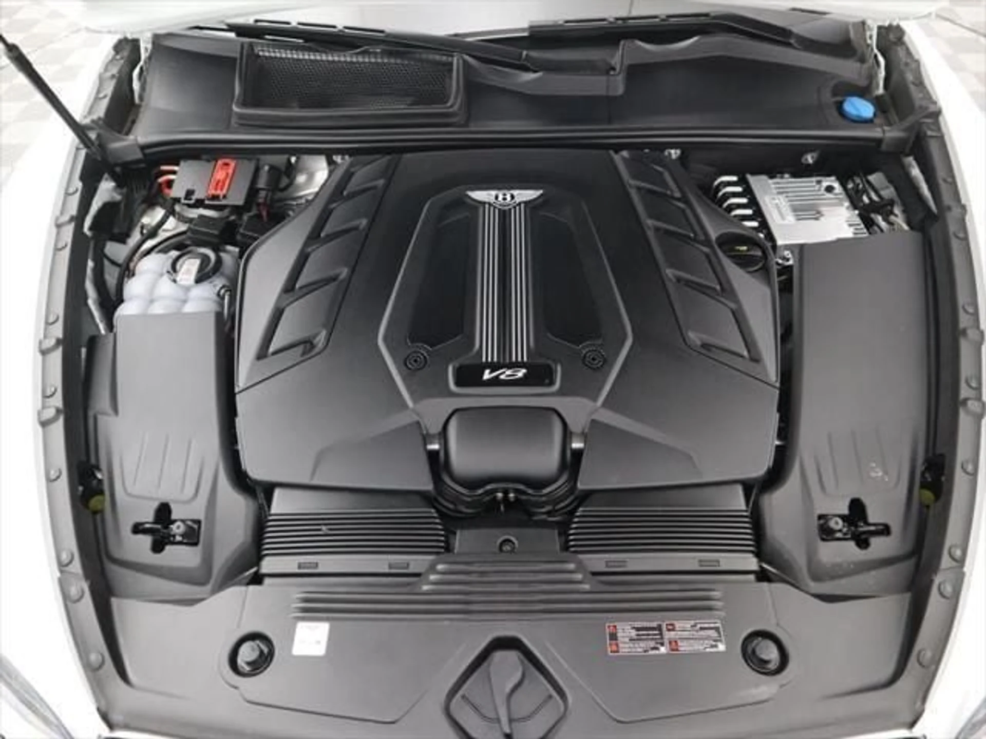 mph029_3250030848_used_2025_bentley_bentayga_ewb_v8awd_8119_23022887_30_640_4493ab2eb1