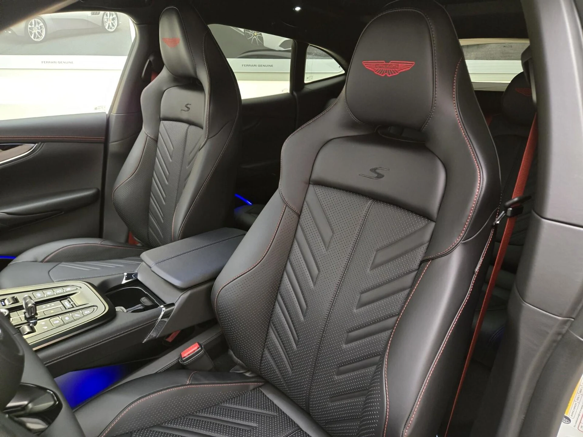 mph029_3254083426_New_2026_Aston_Martin_DBX_S_1776835396_2291b7145e