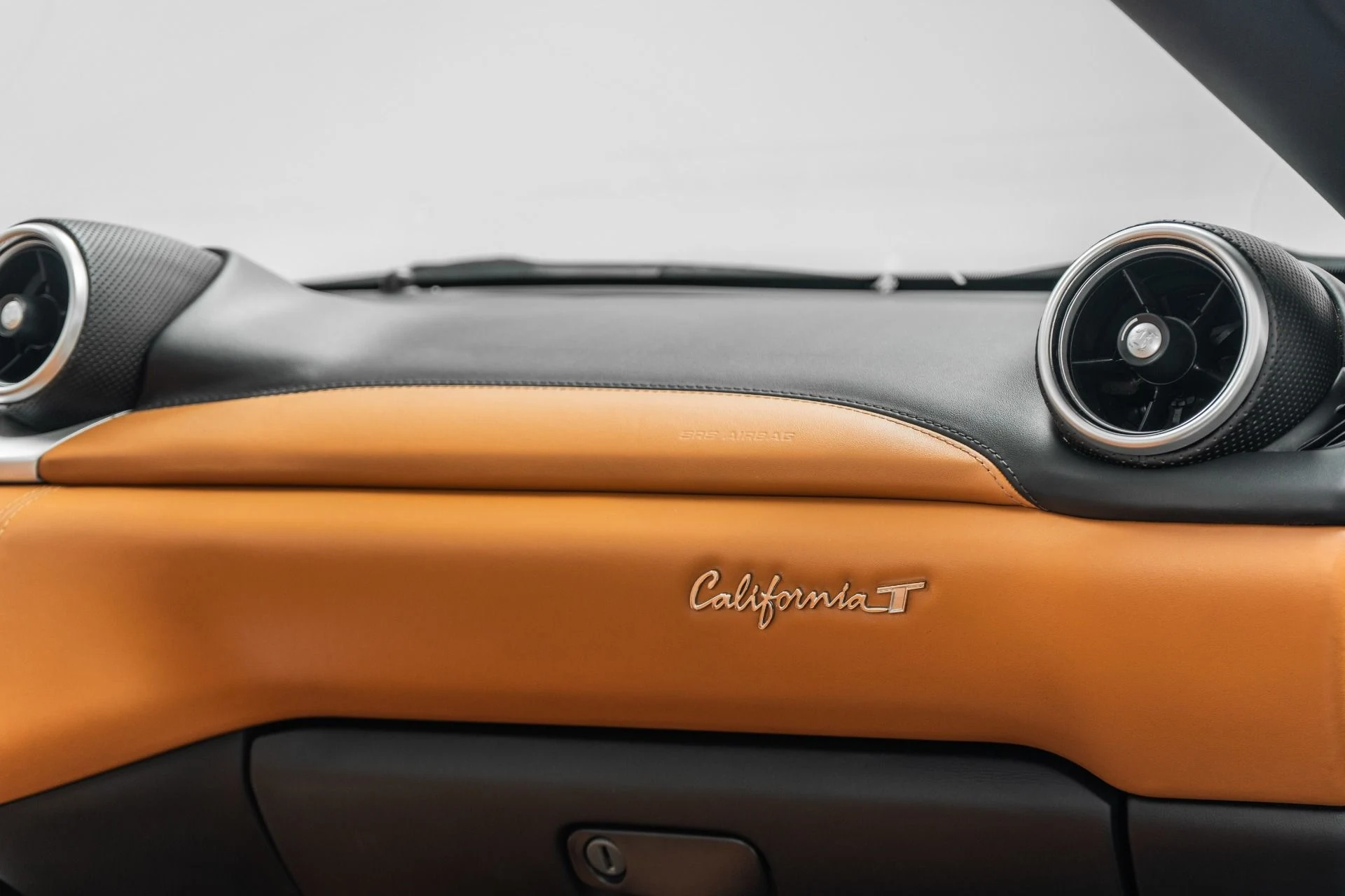 mph029_3254268688_Used_2015_Ferrari_California_Full_Power_and_Heated_Seats_Twin_Turbo_V8_1776271137_817cf8c426