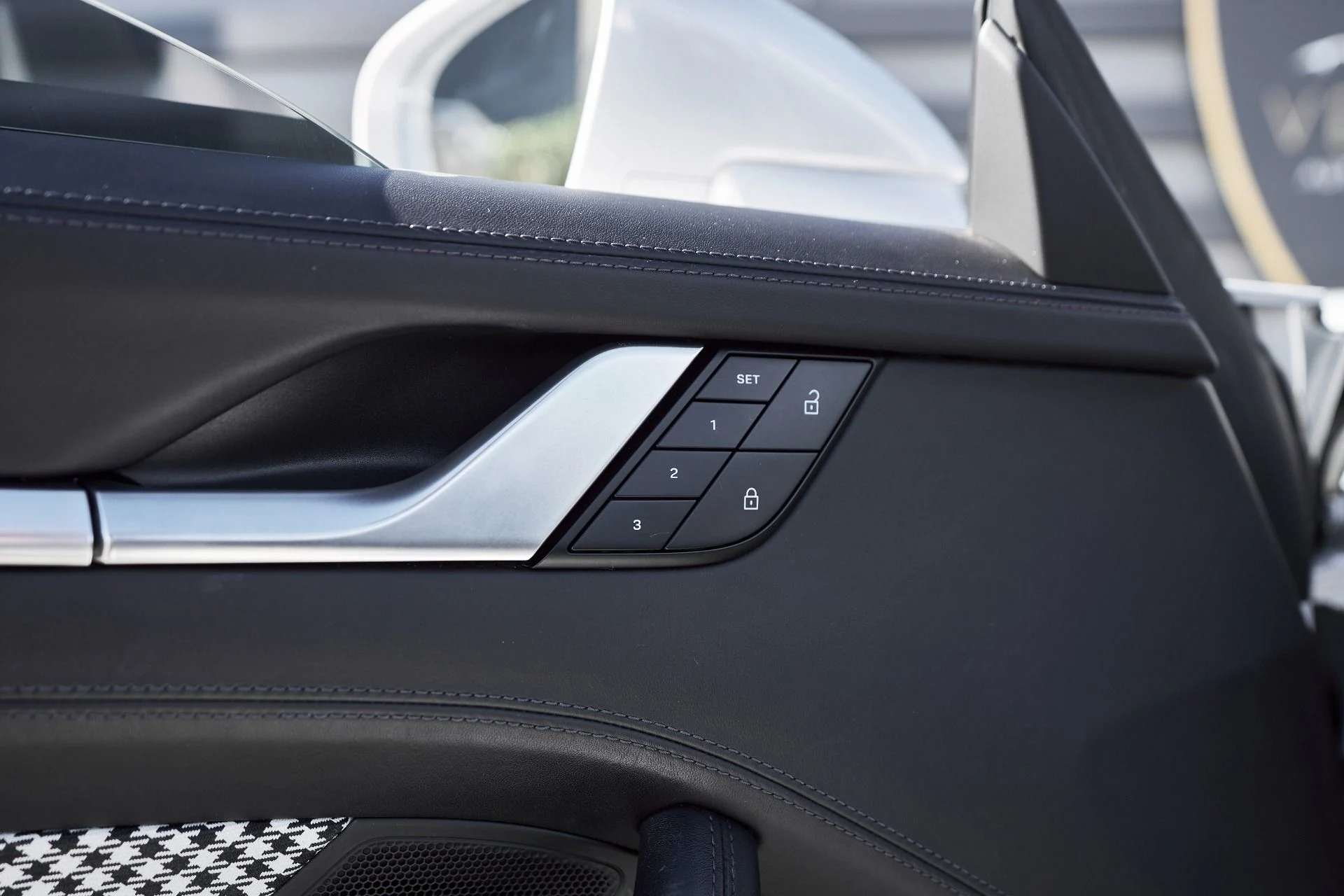 mph029_3262534389_Used_2023_Porsche_911_Turbo_S_1763676490_6b5e873914