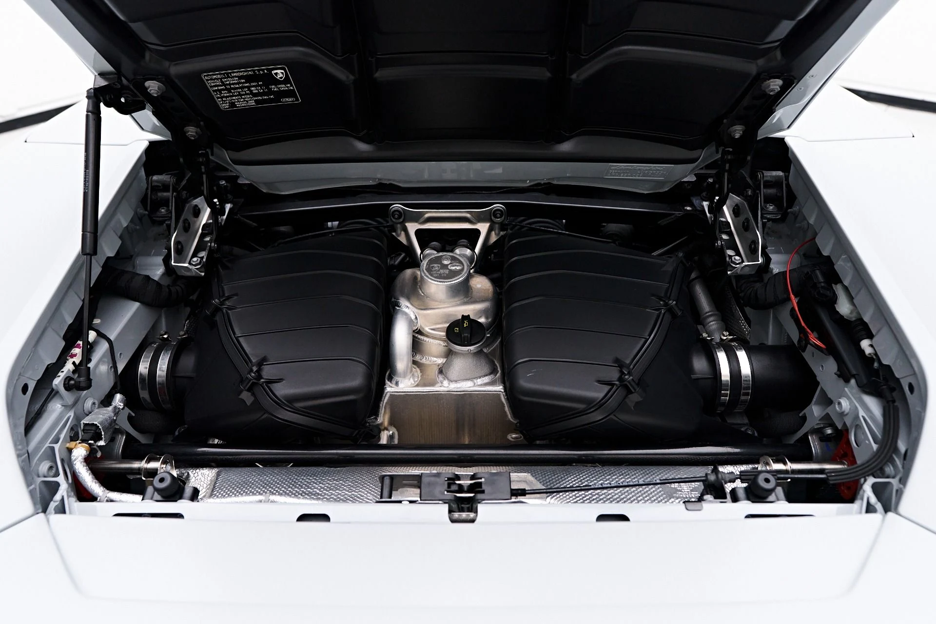 mph029_3277351240_Used_2021_Lamborghini_Huracan_EVO_Base_1754524536_86bbe37976