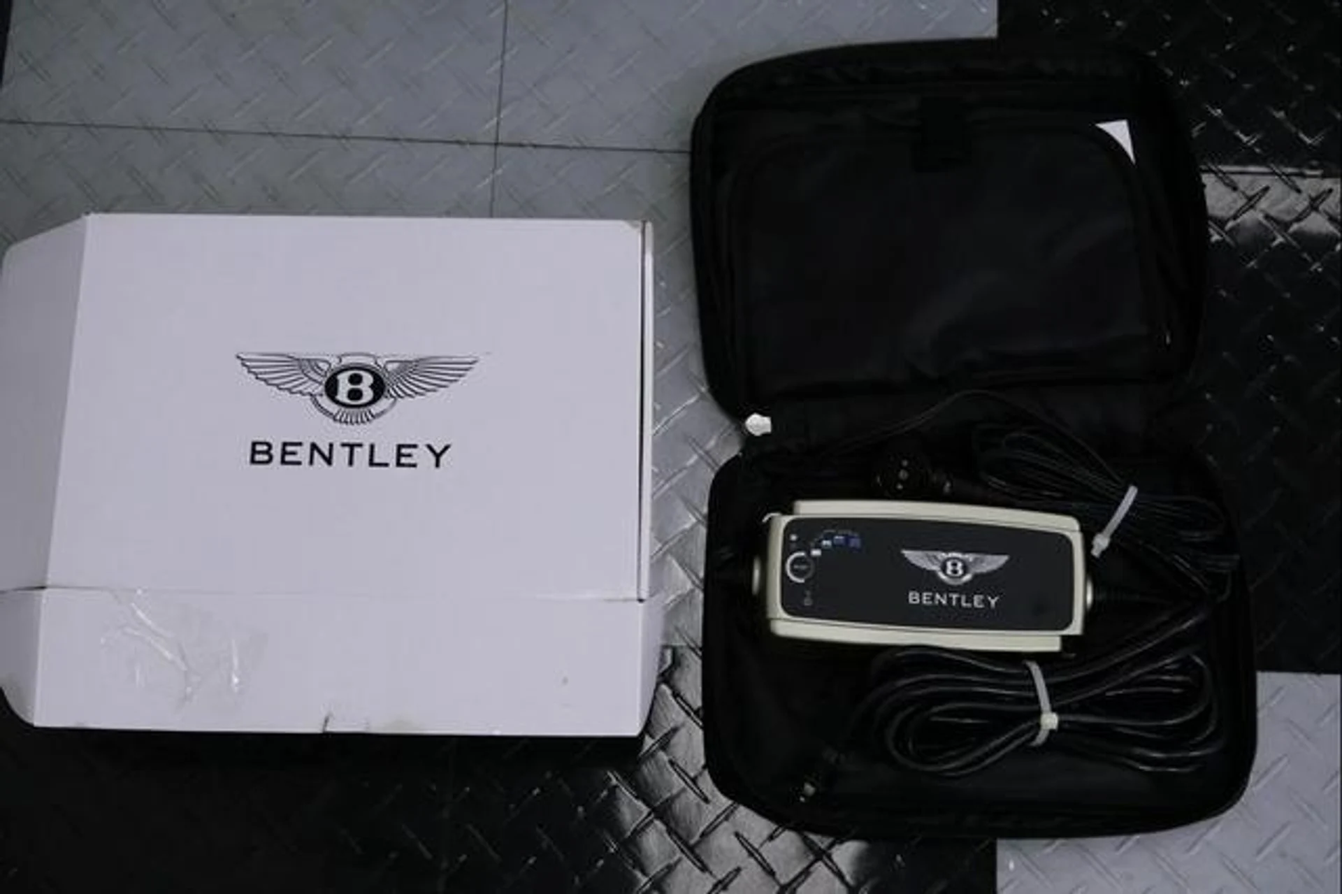 mph029_3281169370_Qqug_Gfs_Ba_WU_5_Fq_Uw_Tr_Ci03l_Fc_99600cd6ea