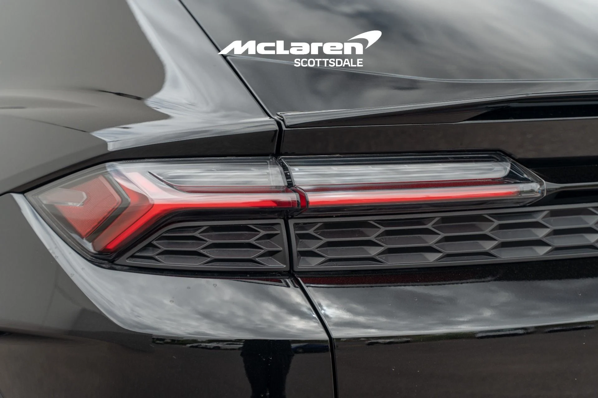 mph029_3315214883_Used_2025_LAMBORGHINI_URUS_SE_1786123267_c0abbfe5df
