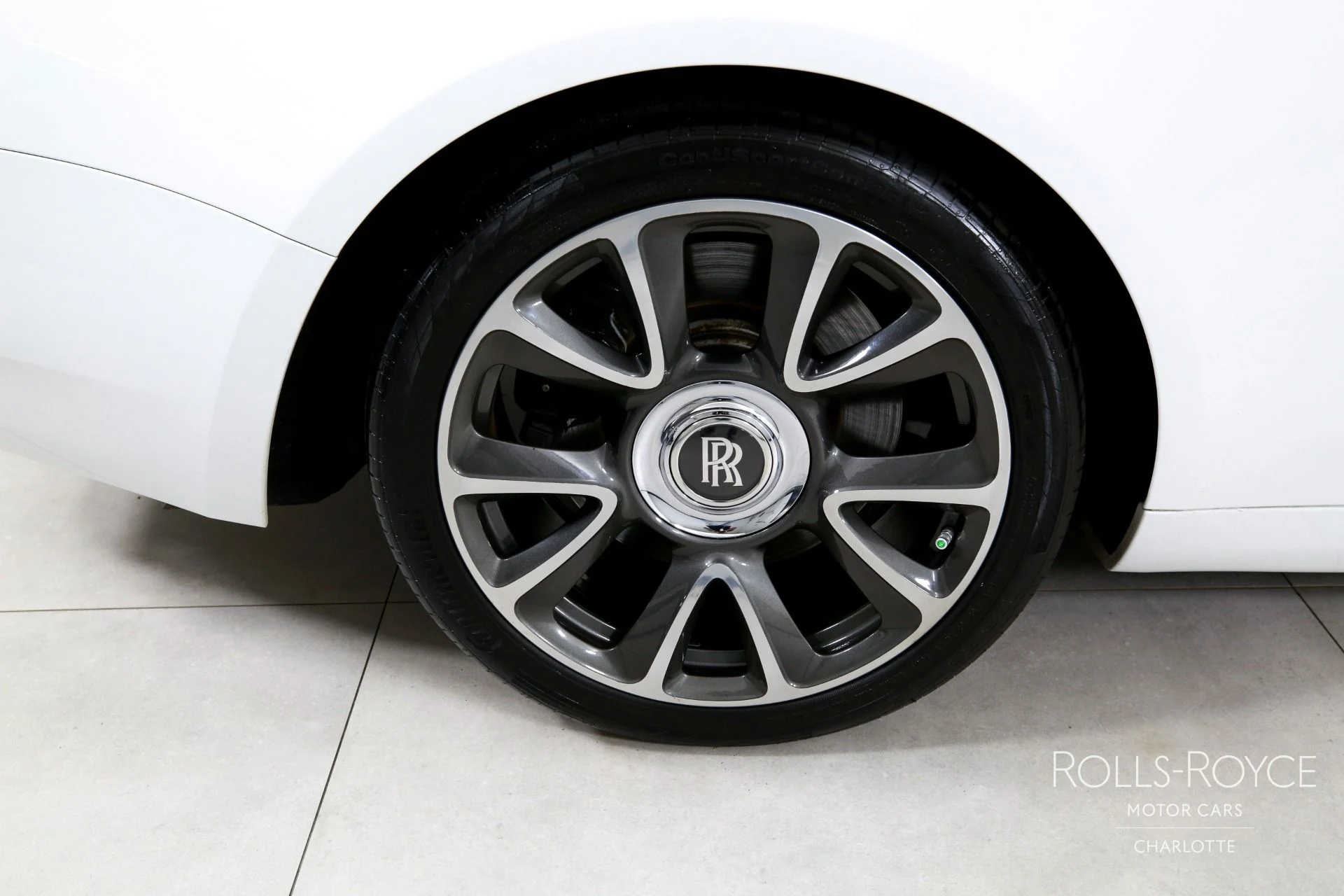mph029_33252289_Used_2020_Rolls_Royce_Wraith_1789146647_8f5d1cce9a
