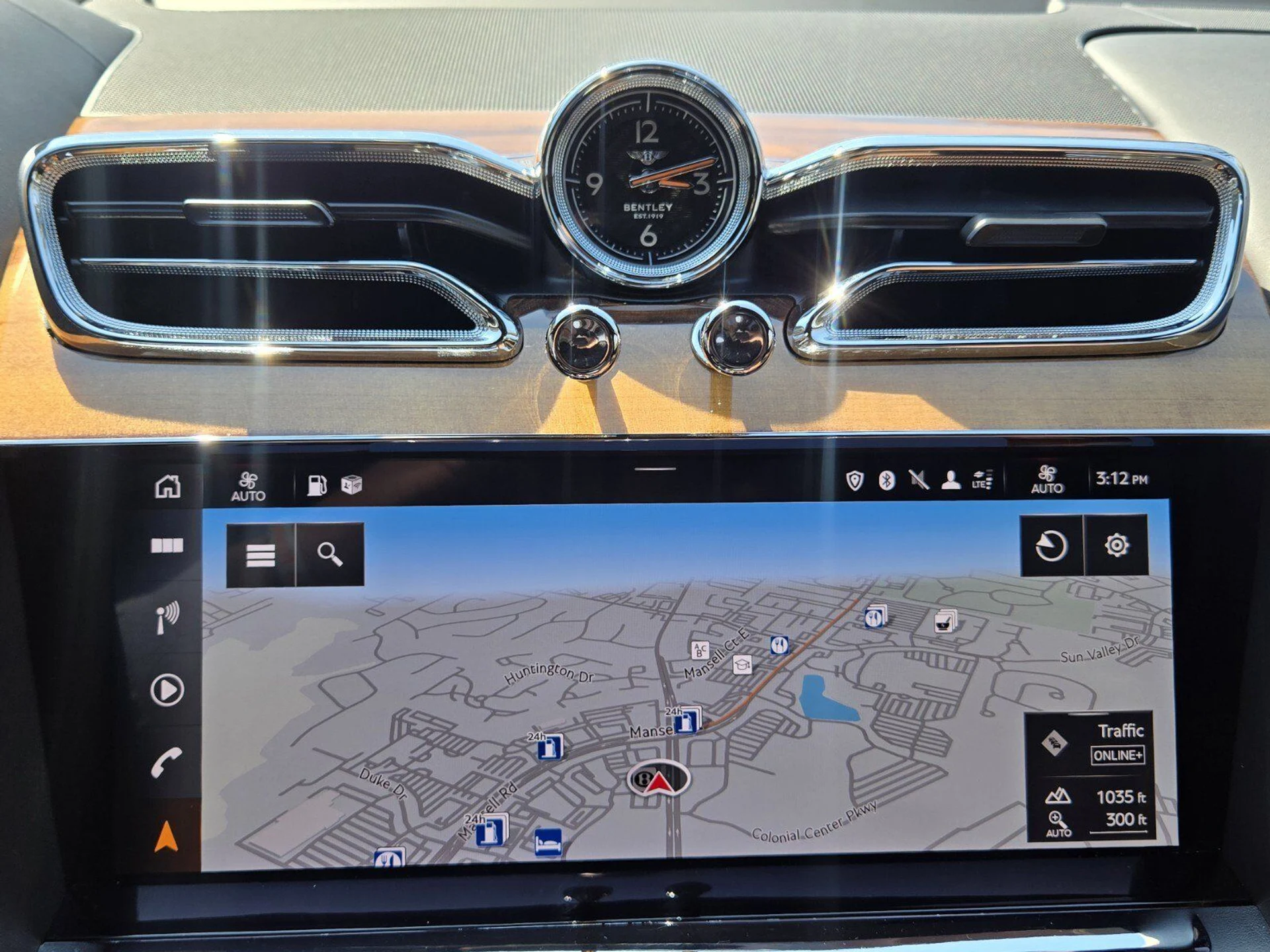 mph029_3333026215_90878ac283418e4da430dc4fa2276127x_e05947e0ab