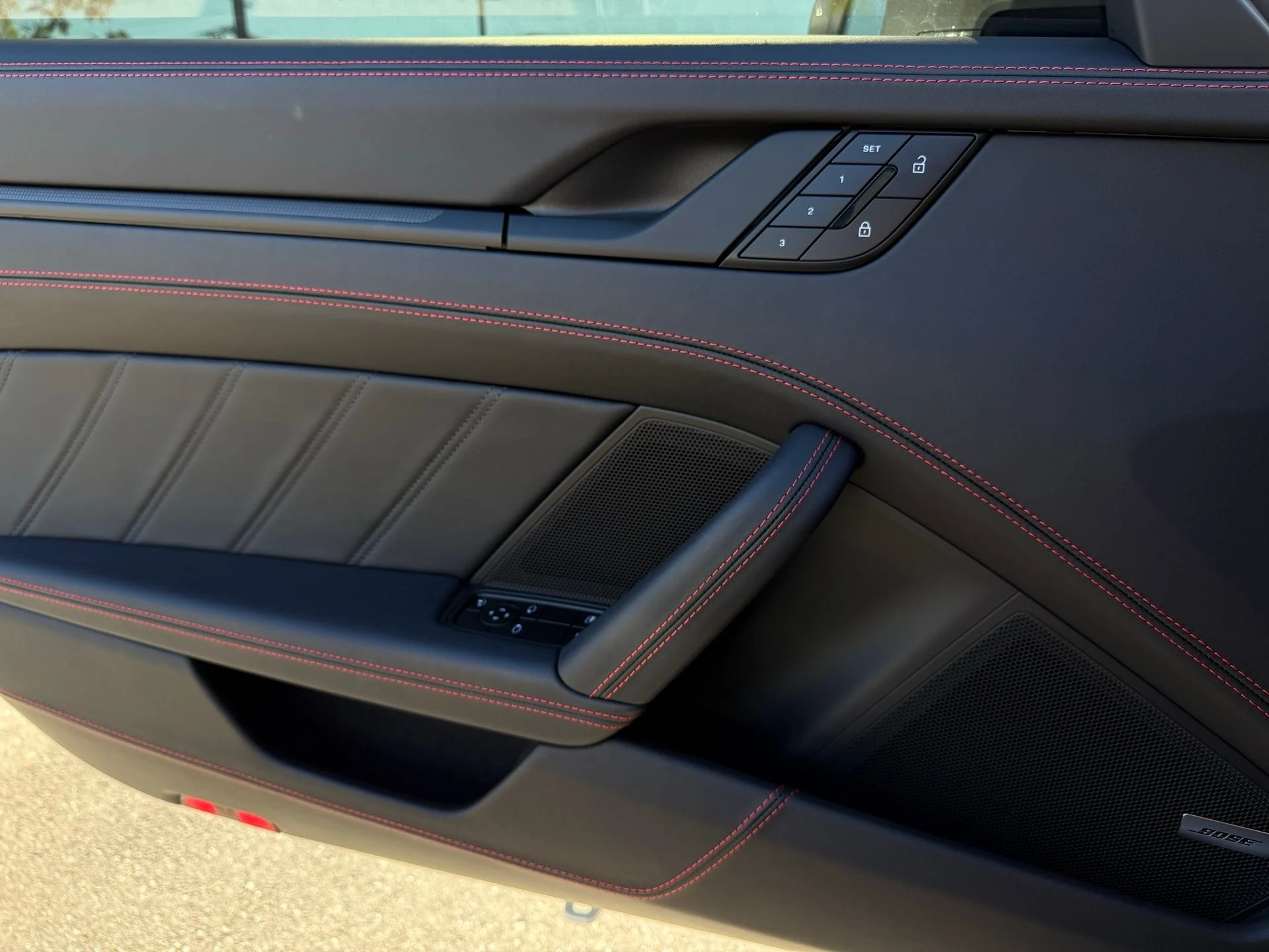 mph029_3335740644_1de0fcee61295bba947939430fcf9690_0ed26f07ff