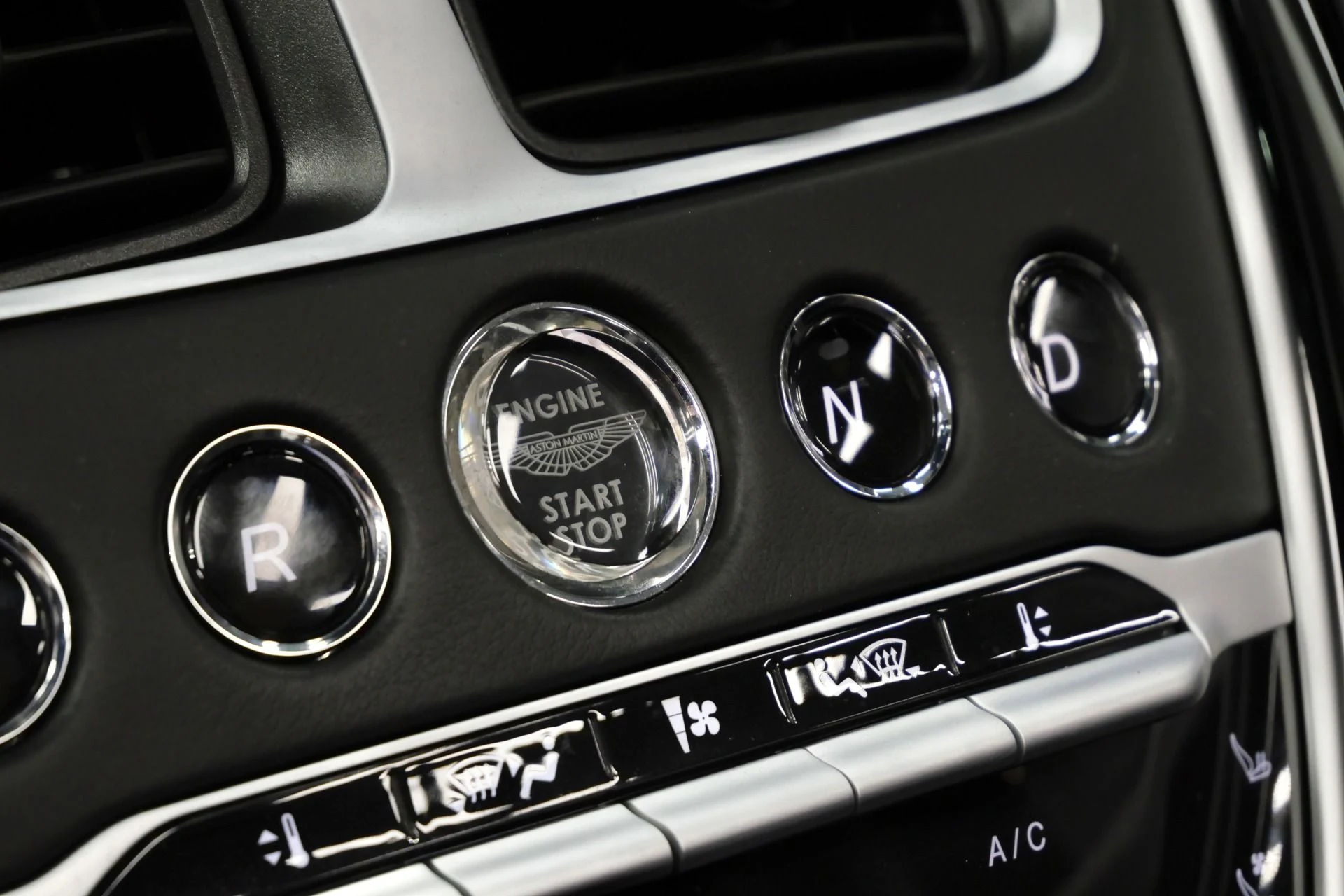 mph029_3339884282_Used_2019_Aston_Martin_DB_11_Volante_Gloss_Black_Bodypack_Heated_and_Ventilated_Seats_1764691005_226d85faca