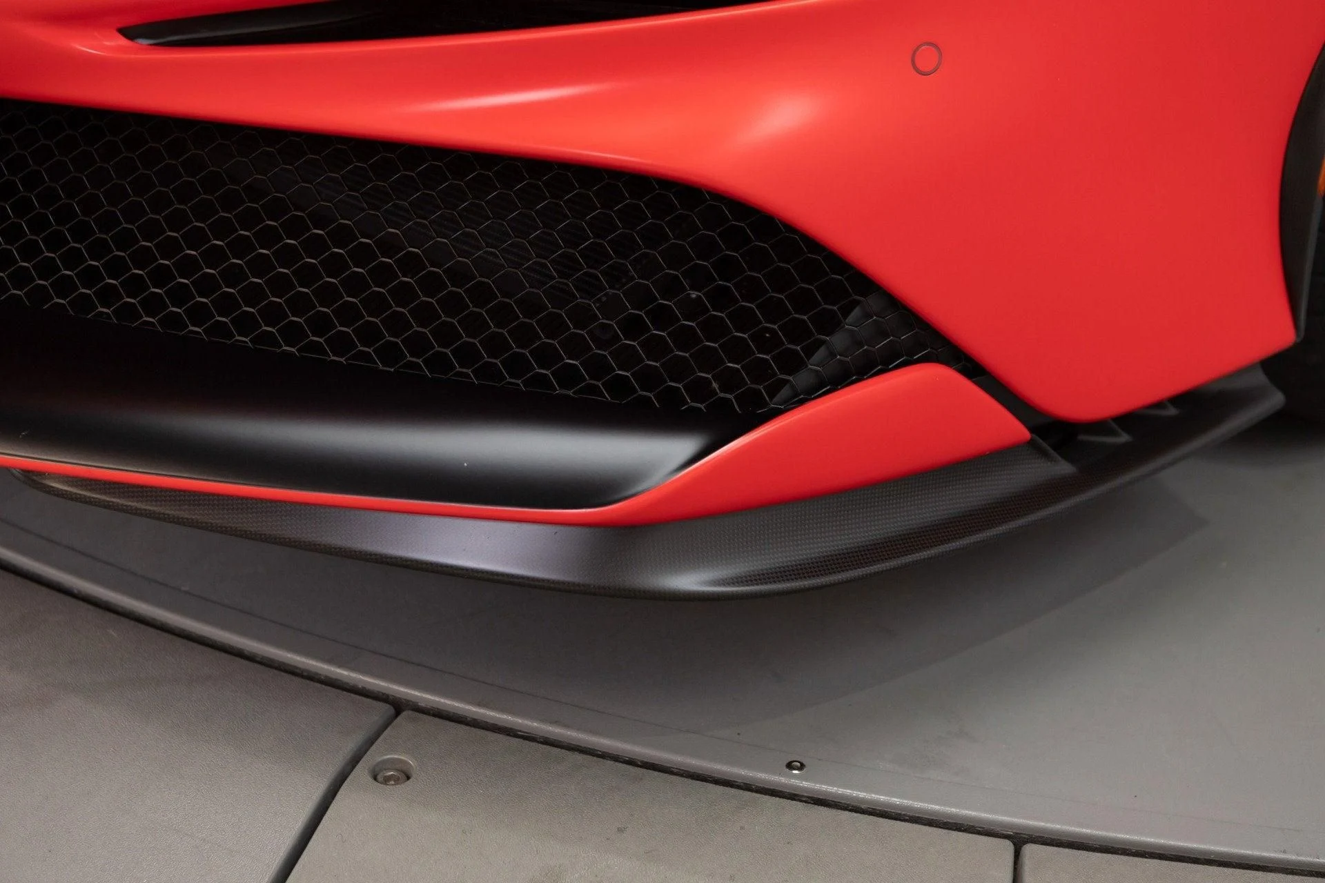 mph029_3364979818_Used_2022_Ferrari_SF_90_Spider_1777367612_e34f53bf59