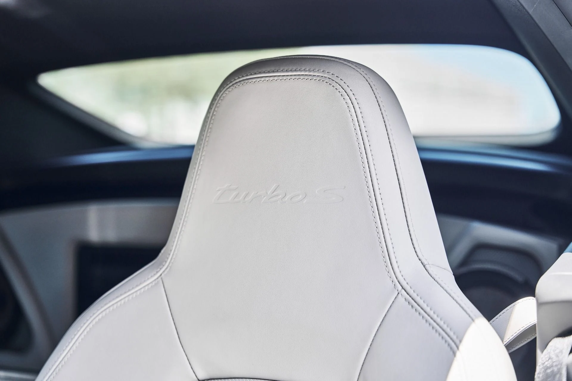 mph029_3366291485_Used_2025_Porsche_911_Turbo_S_1780446745_7c070956d4