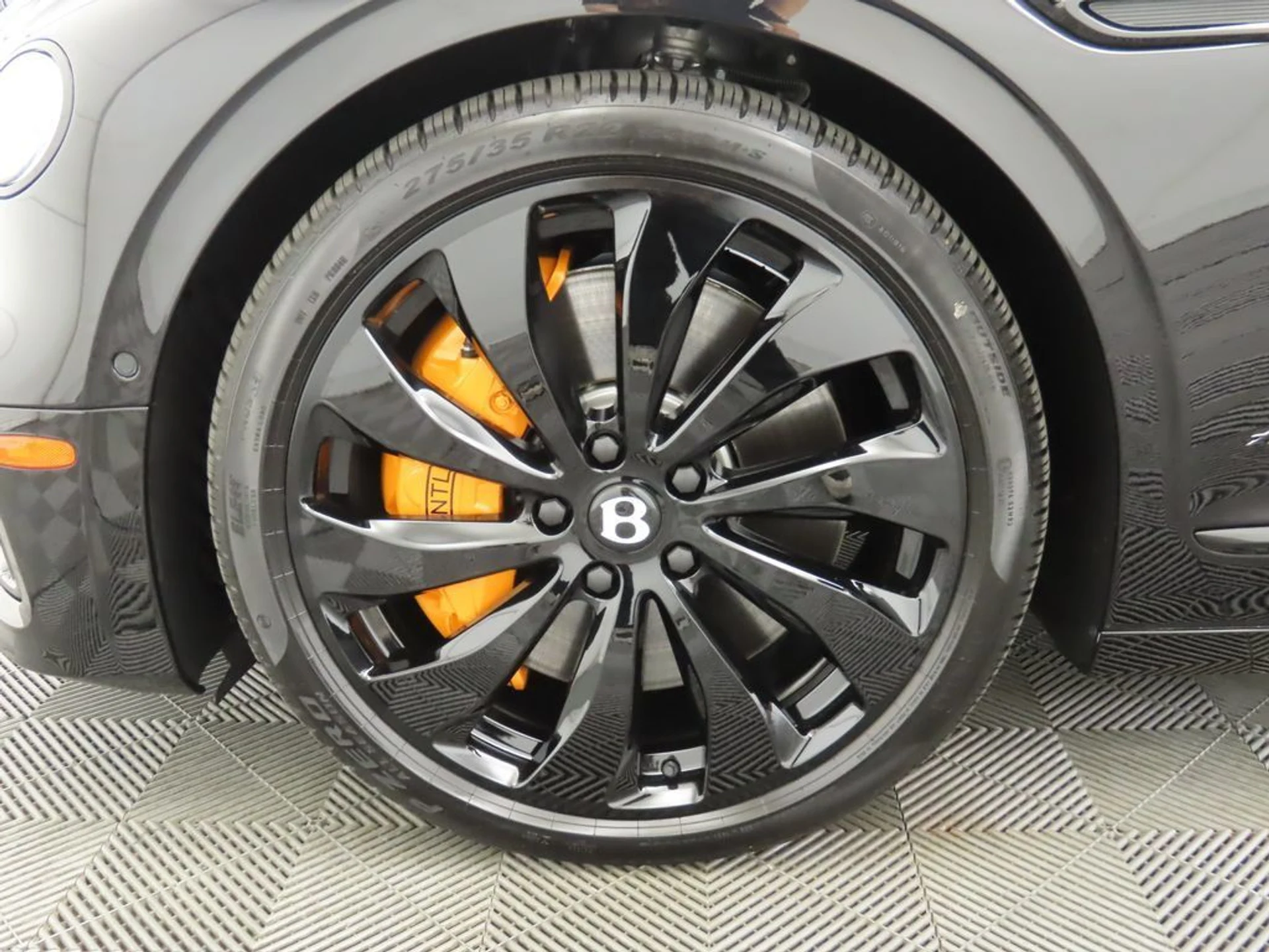 mph029_3370222884_new_2025_bentley_flying_spur_8119_22943437_30_1024_cc445fc757