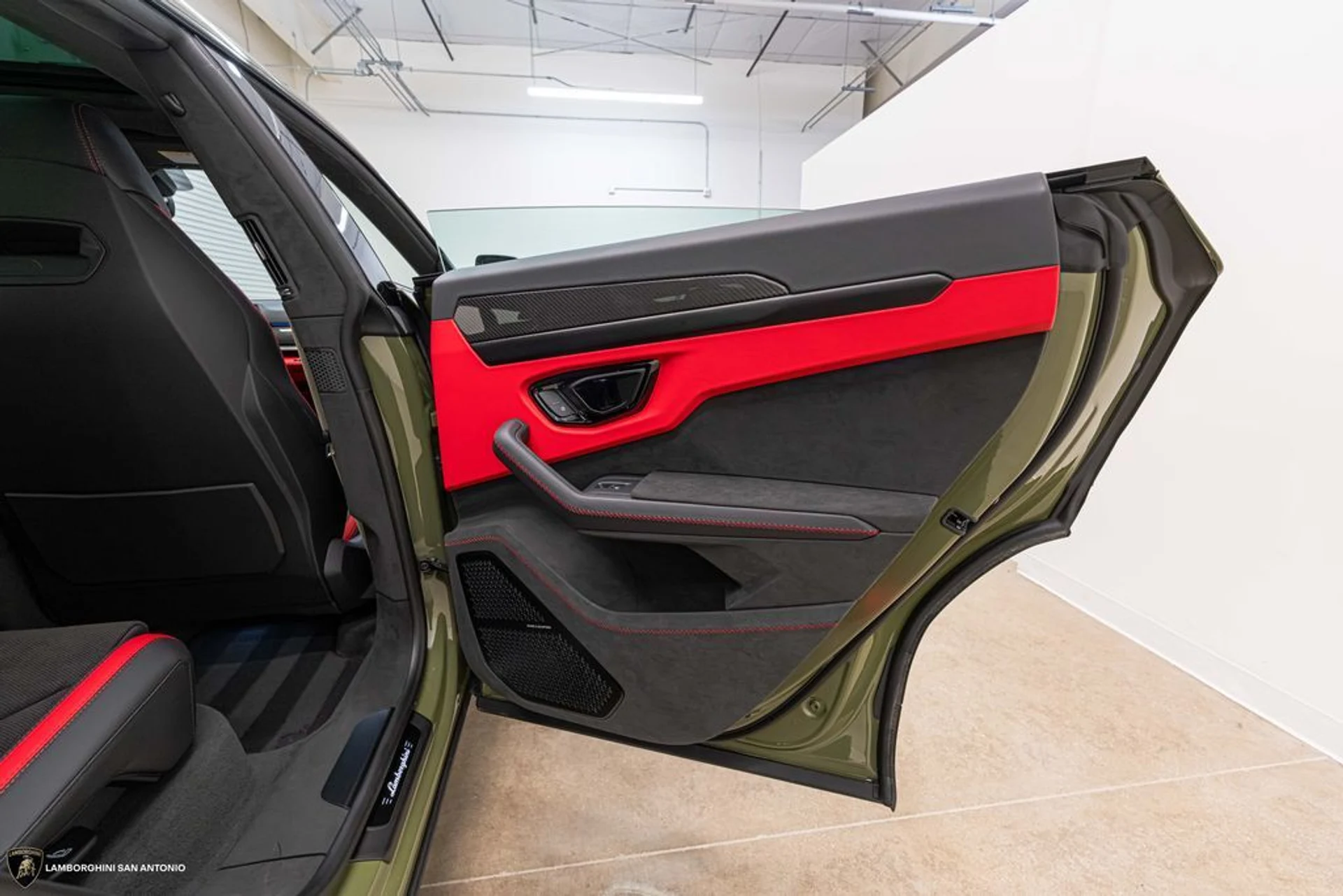 mph029_3370299600_4b3d64d9068c1f02abbb731bda8411c5x_f9bc6eca05