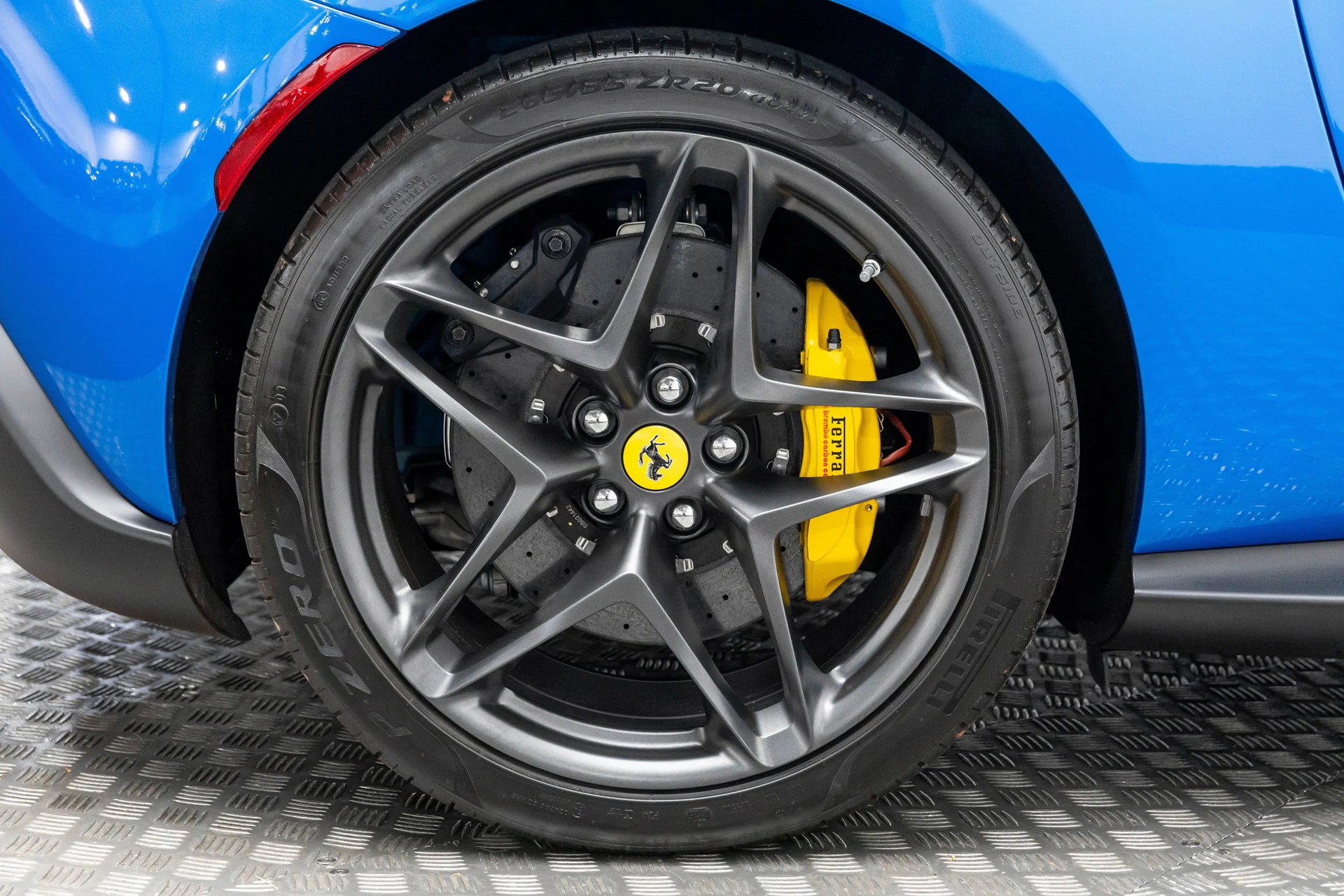 mph029_3370607498_43ae548fb79f459390e493e643e9df23_1ad89c345d