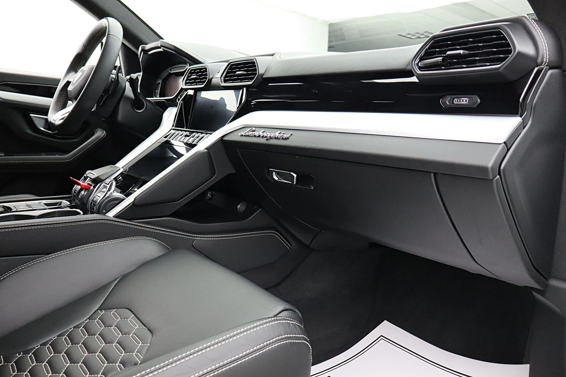 mph029_3371454257_Used_2020_Lamborghini_Urus_SELEZIONE_PRE_OWNED_CERTIFIED_0a40e06075