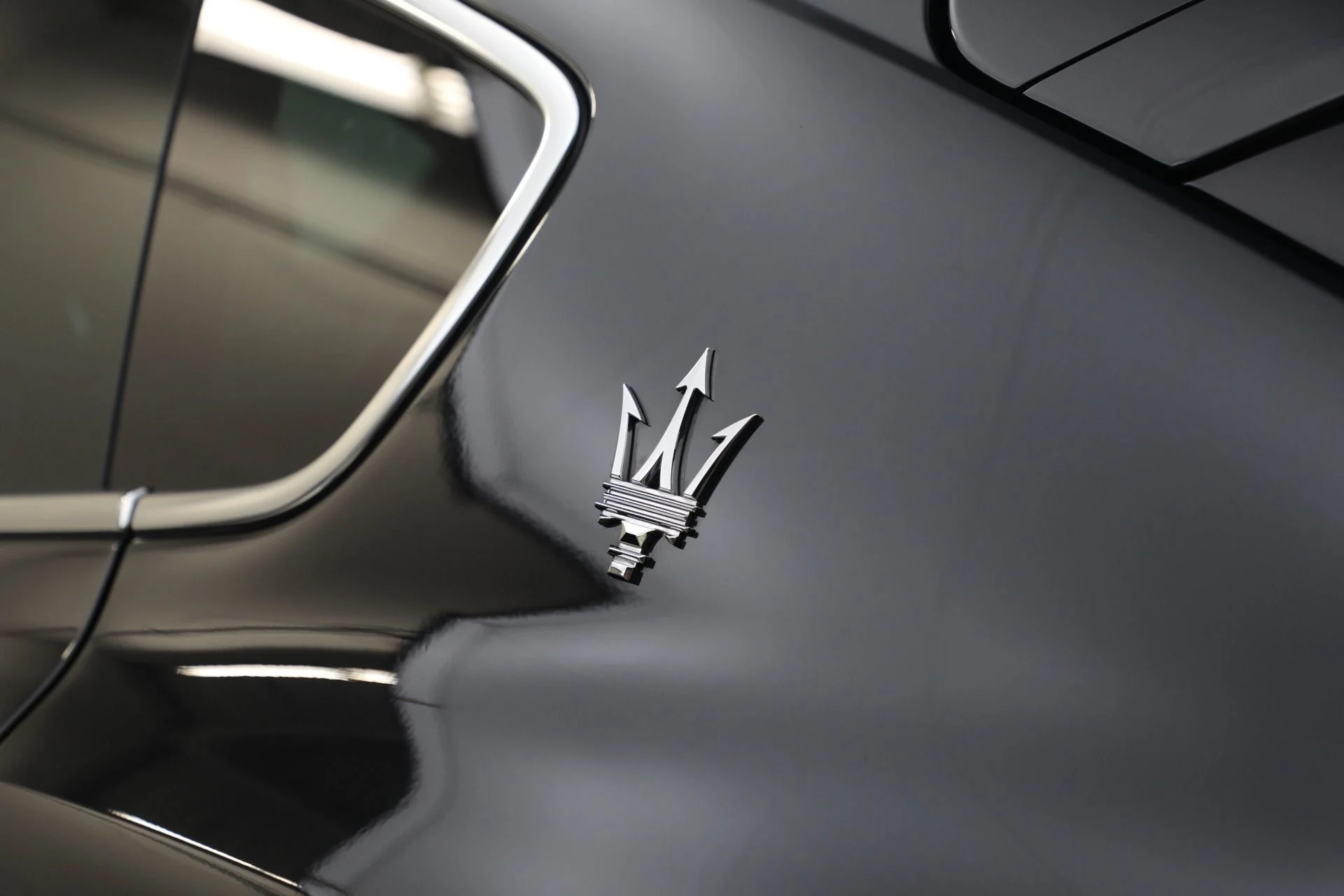 mph029_337260113_Used_2023_Maserati_Levante_GT_1790173129_f21a612f6b