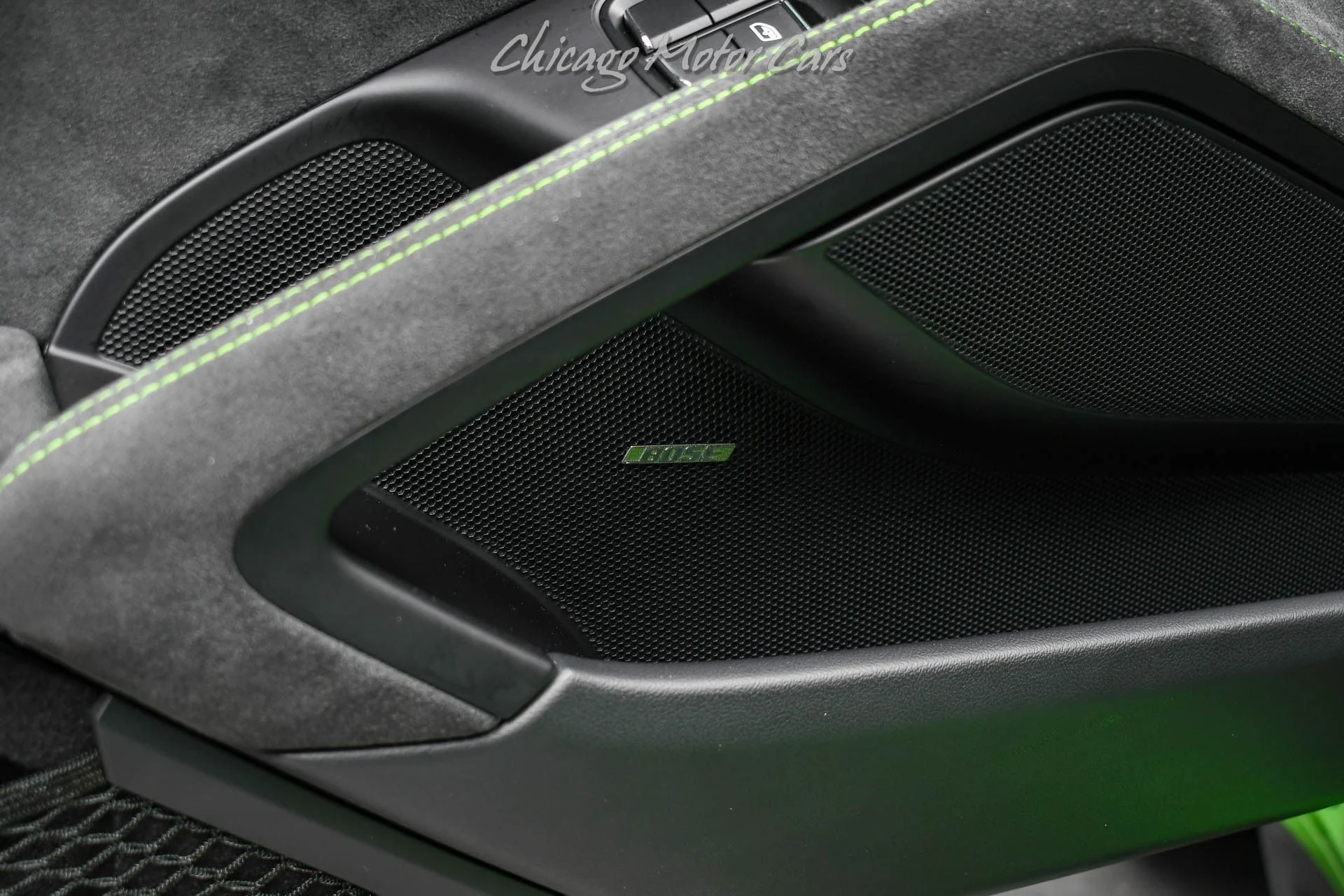 mph029_3386061394_13240_p30_l_08a371d120