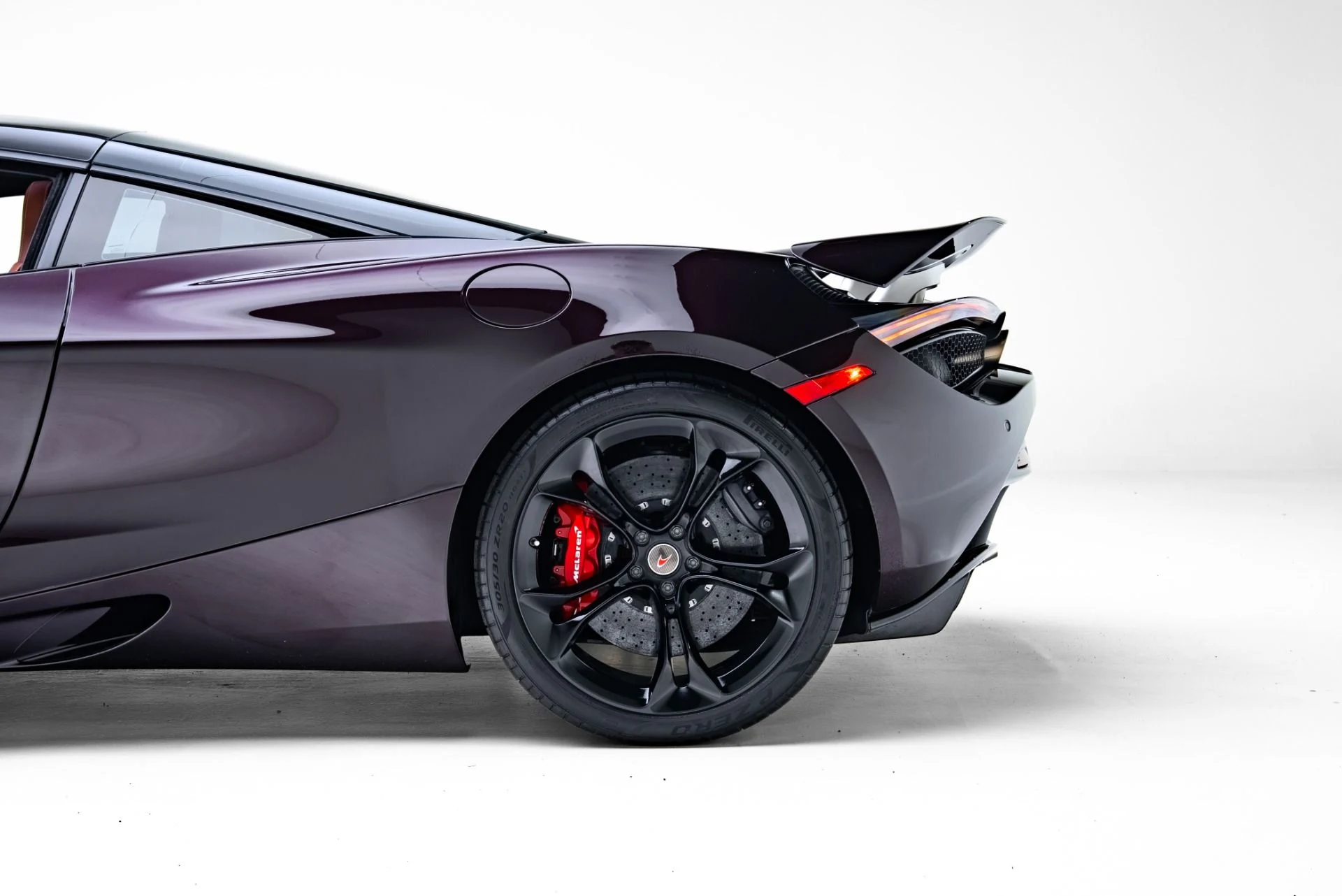 mph029_3391374775_Used_2018_Mc_Laren_720_S_Luxury_1771626810_8fbe374f00