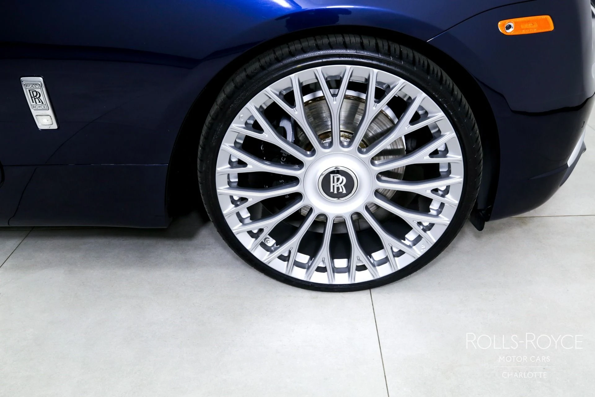 mph029_3398017859_Used_2019_Rolls_Royce_Wraith_1743453383_4c306ba694