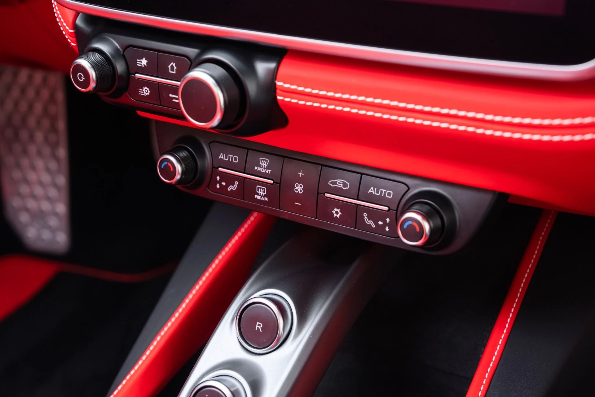 mph029_3406149164_Used_2022_Ferrari_Portofino_M_1771016640_1d82d24169