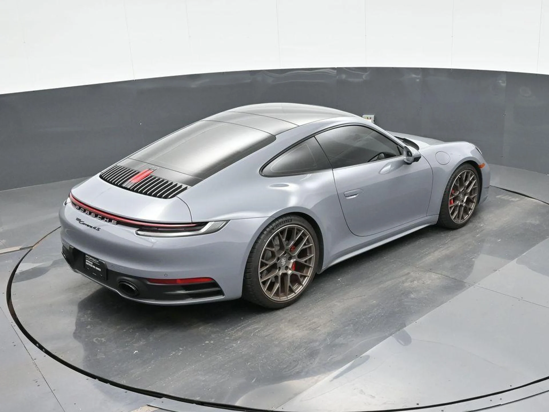 mph029_341906675_l_ZS_4_Sg8vn_DP_Uo3_Ybd_Ema_Oy5_Q34_787a1db16a