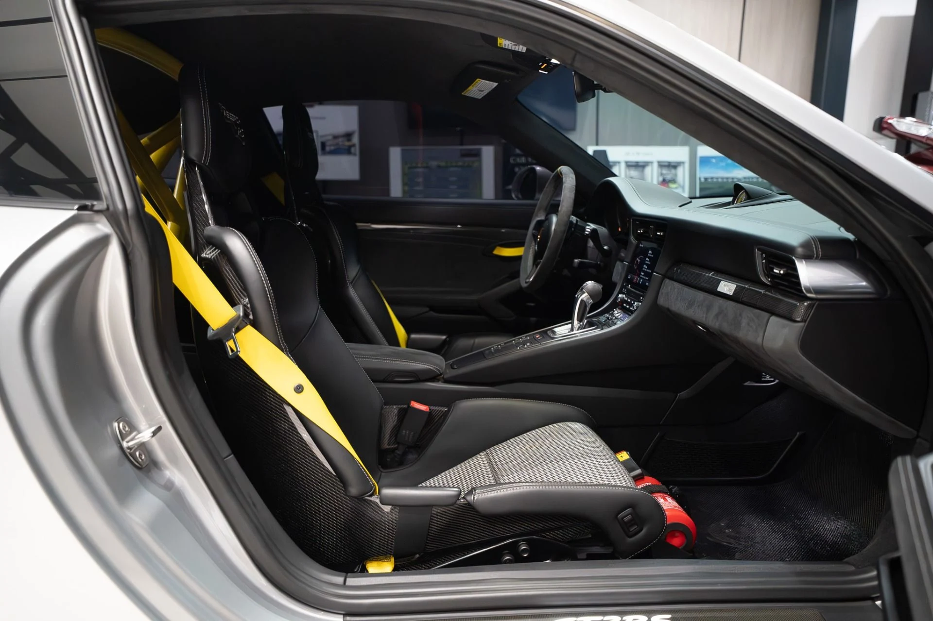 mph029_3422949748_11863_p30_l_93e8aa298e