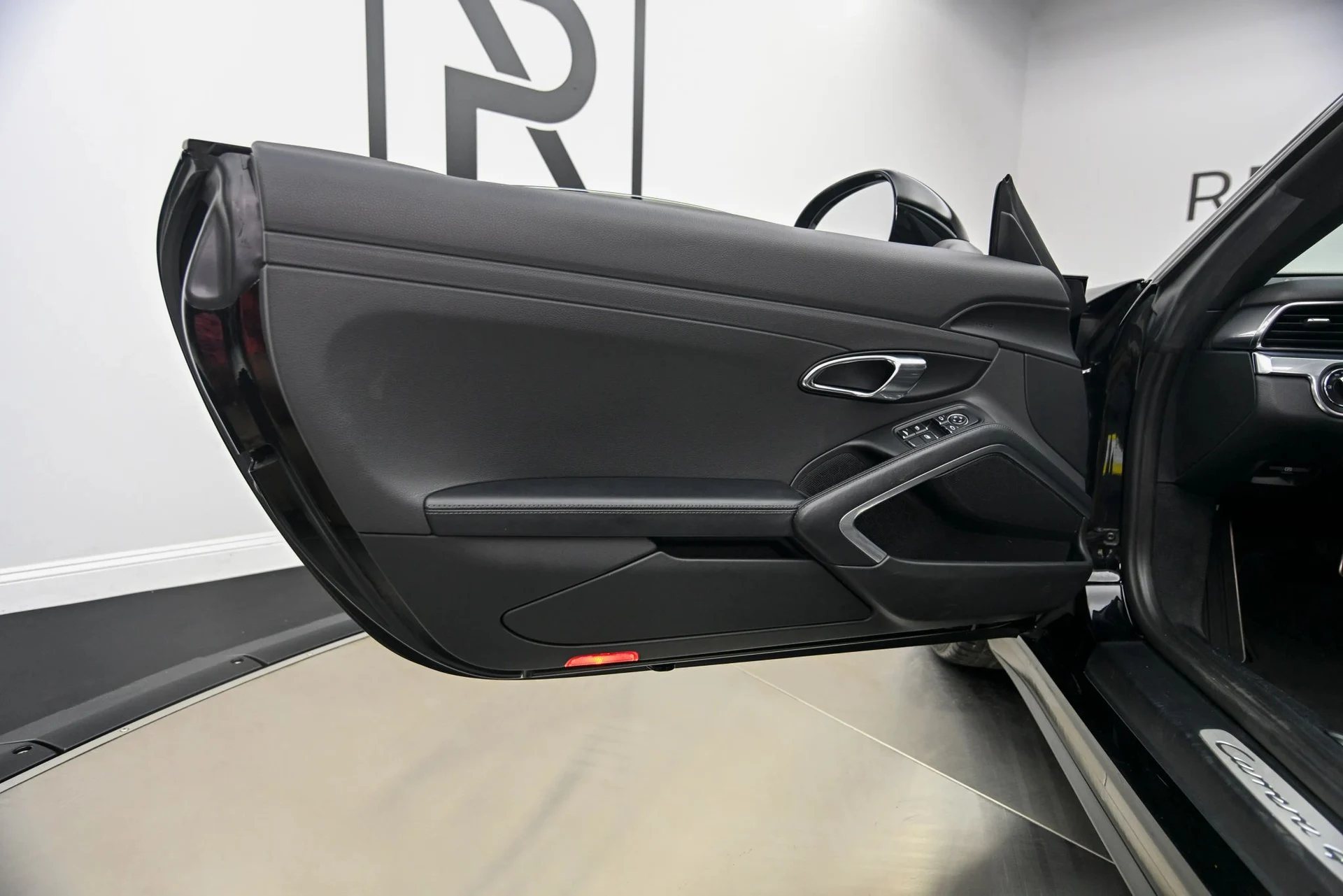 mph029_3432811630_RPA_3612_interior_006_a5051e6529