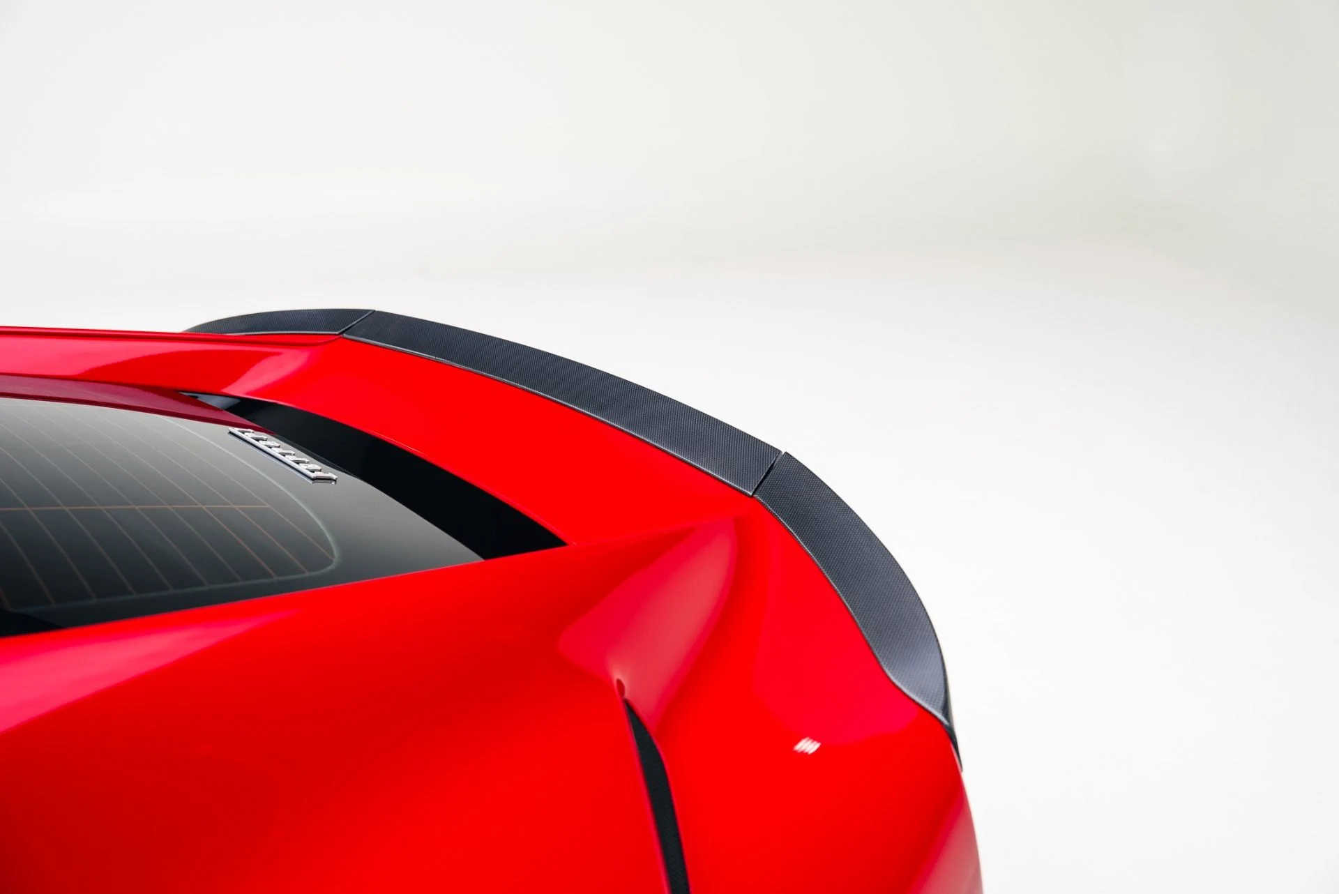 mph029_343555000_Used_2019_Ferrari_812_Superfast_1766432175_3366b27136