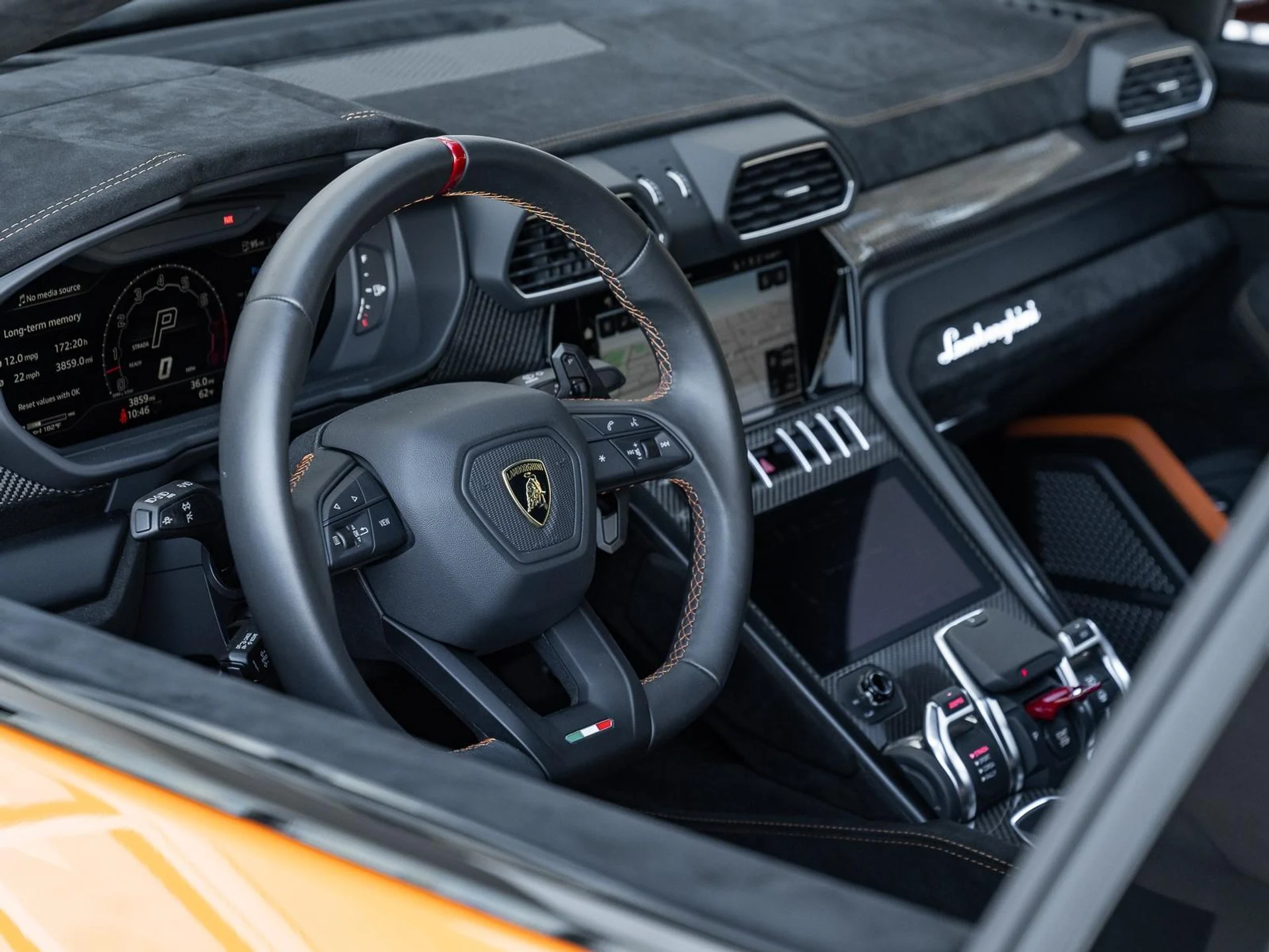 mph029_3436727717_Used_2023_Lamborghini_Urus_Performante_1763068037_611472ab65