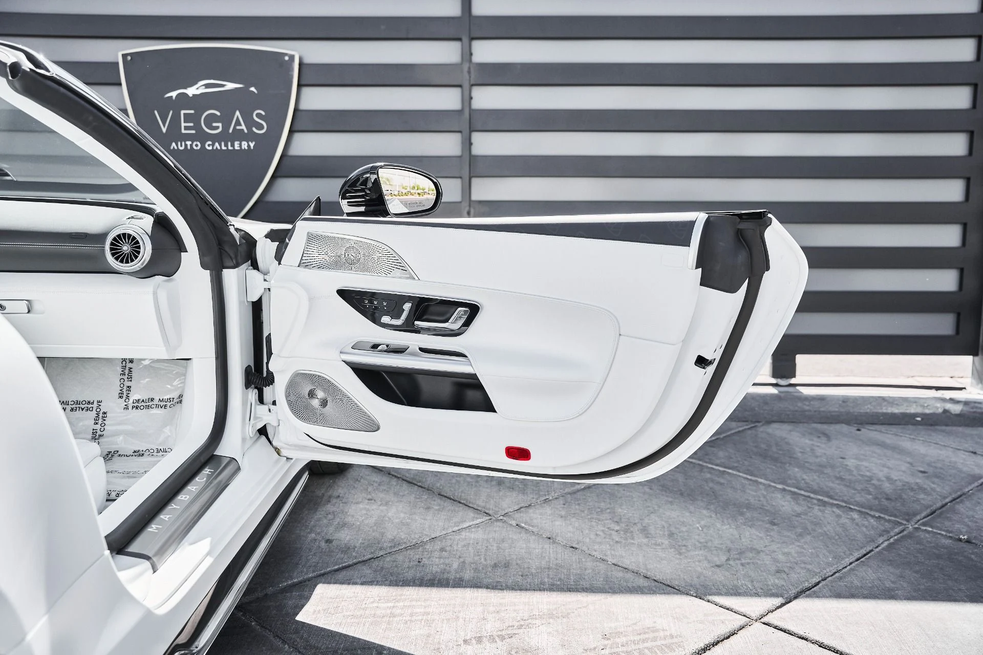 mph029_343762252_Used_2026_Mercedes_Benz_SL_Class_Maybach_SL_680_1781659774_0a373979f1