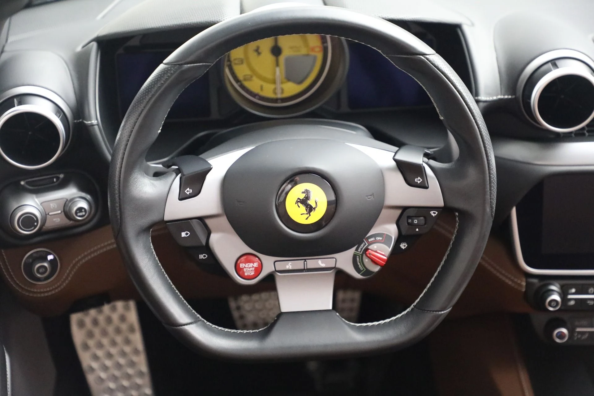 mph029_3438942841_Used_2019_Ferrari_Portofino_5d6604d9a7