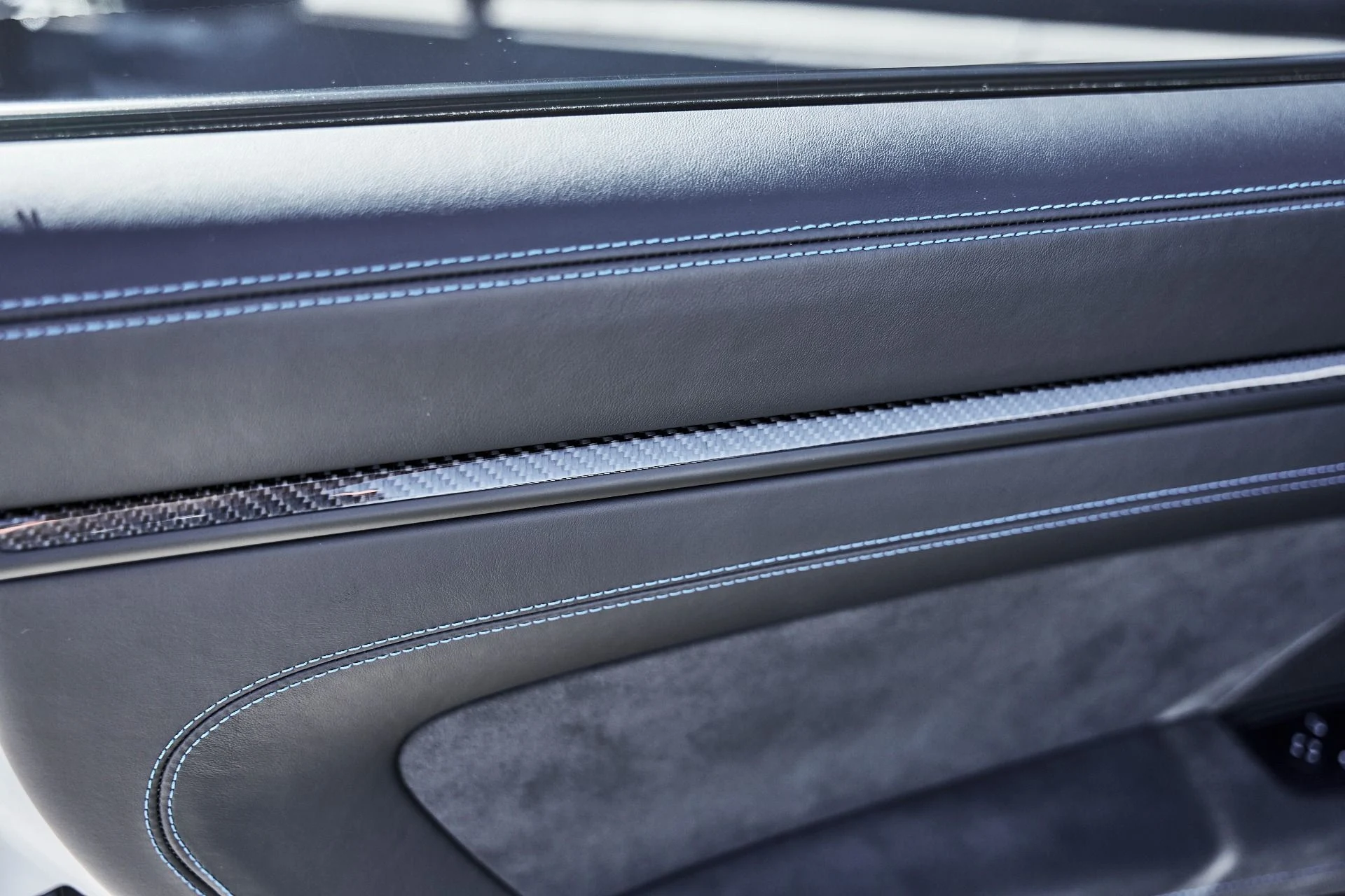 mph029_3451841732_Used_2024_Porsche_911_GT_3_1774056879_7bcfcada57