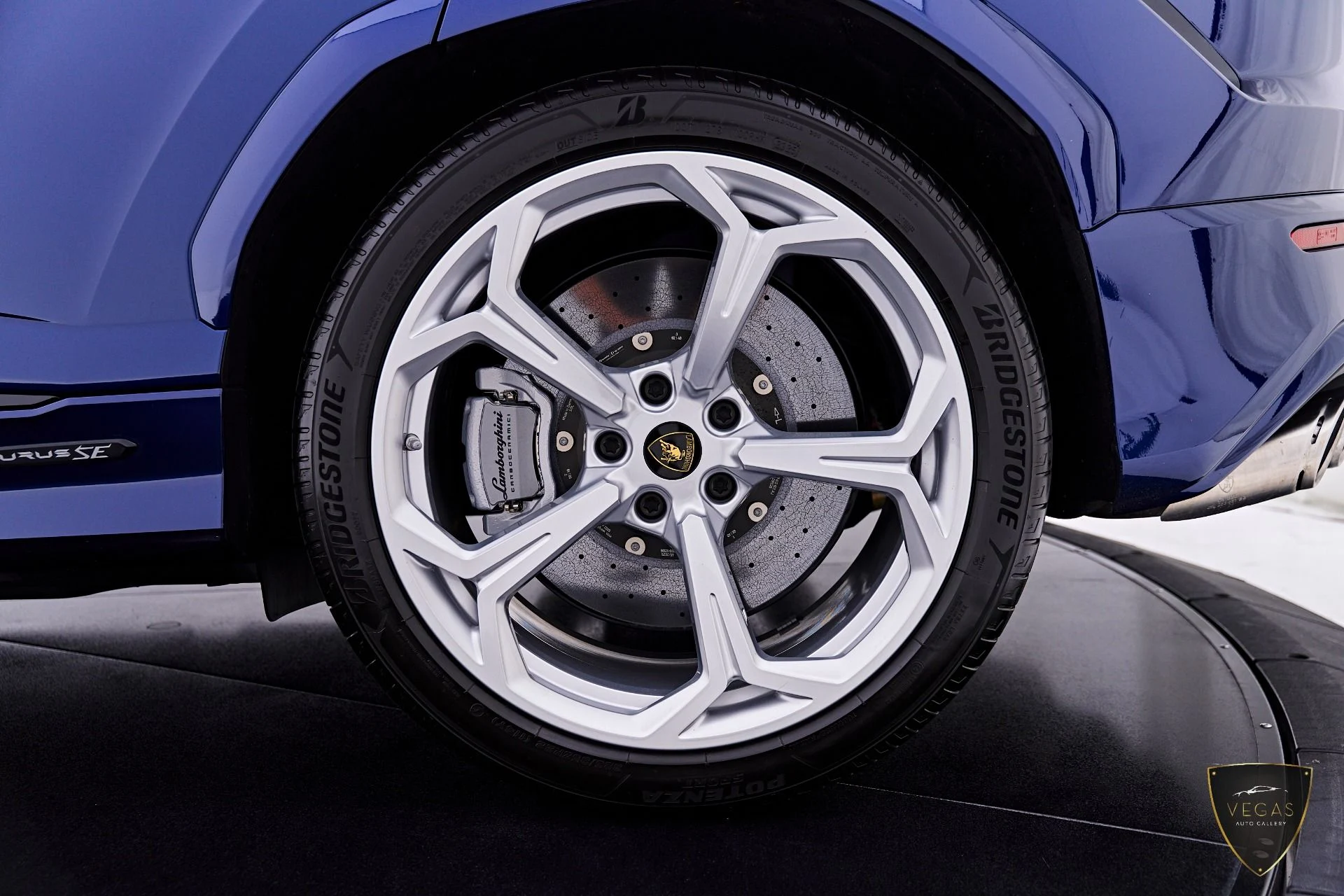 mph029_3453096975_Used_2026_Lamborghini_Urus_SE_1783419649_aa3d182612