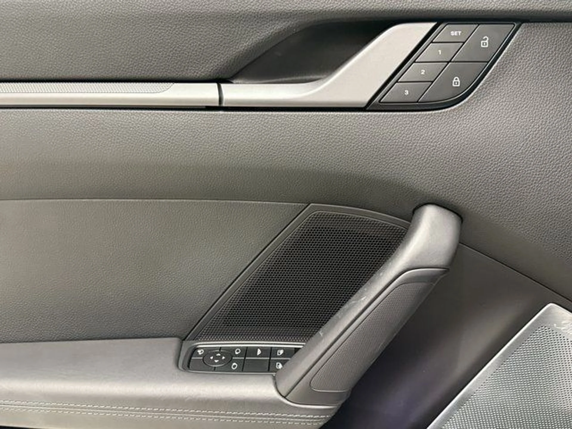 mph029_3453263099_b2adc8dcb223745af3f5a14d4ba8165d_5f65538609