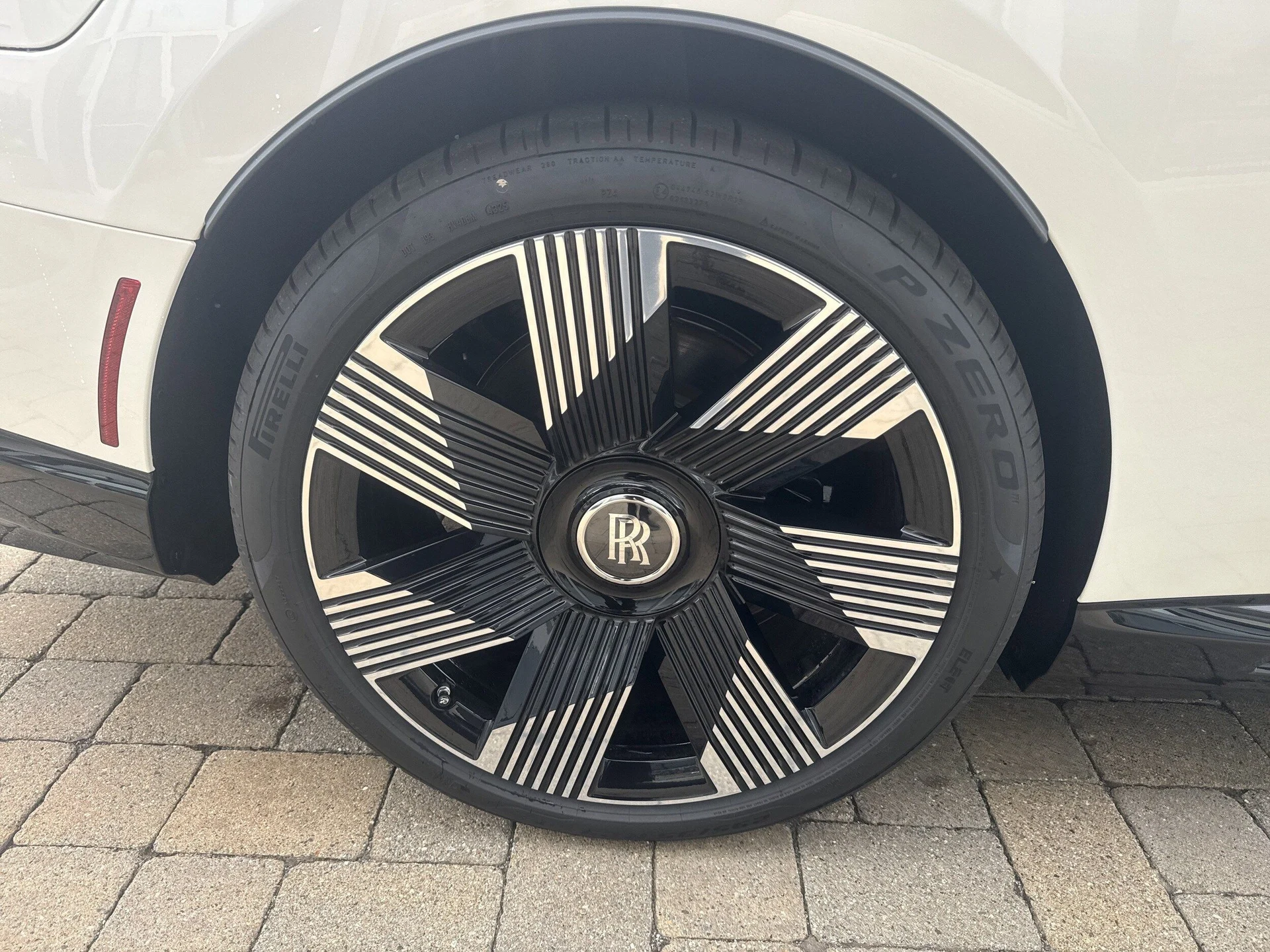 mph029_3455054770_50dabd14a9d49a5d5057bf1eab4dd03ex_abeca0b36b